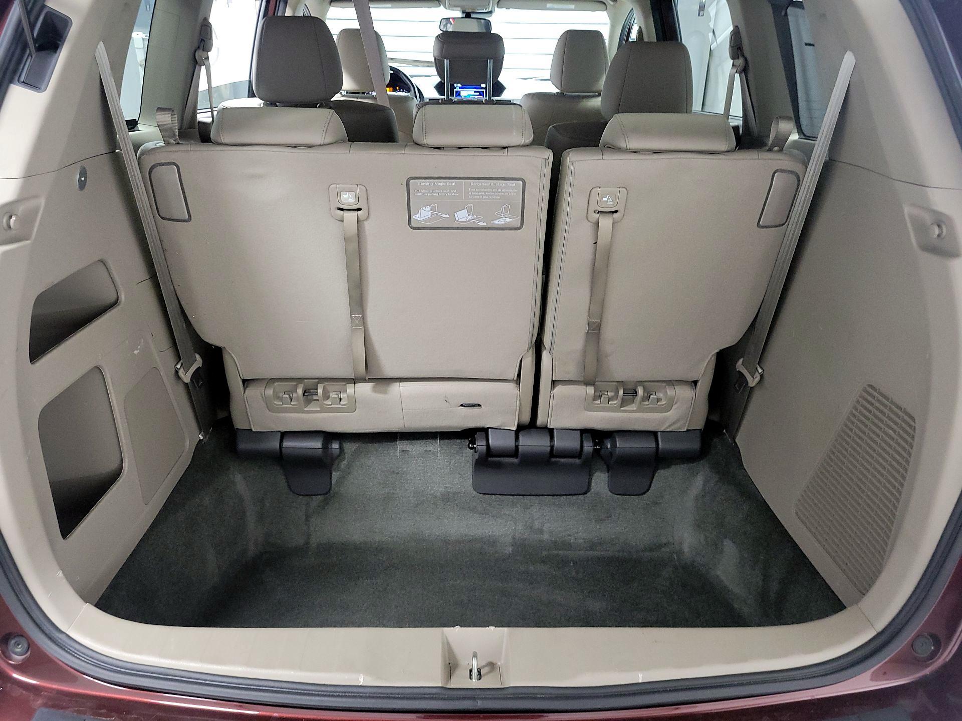 Thumbnail: 2016 Honda Odyssey - 18