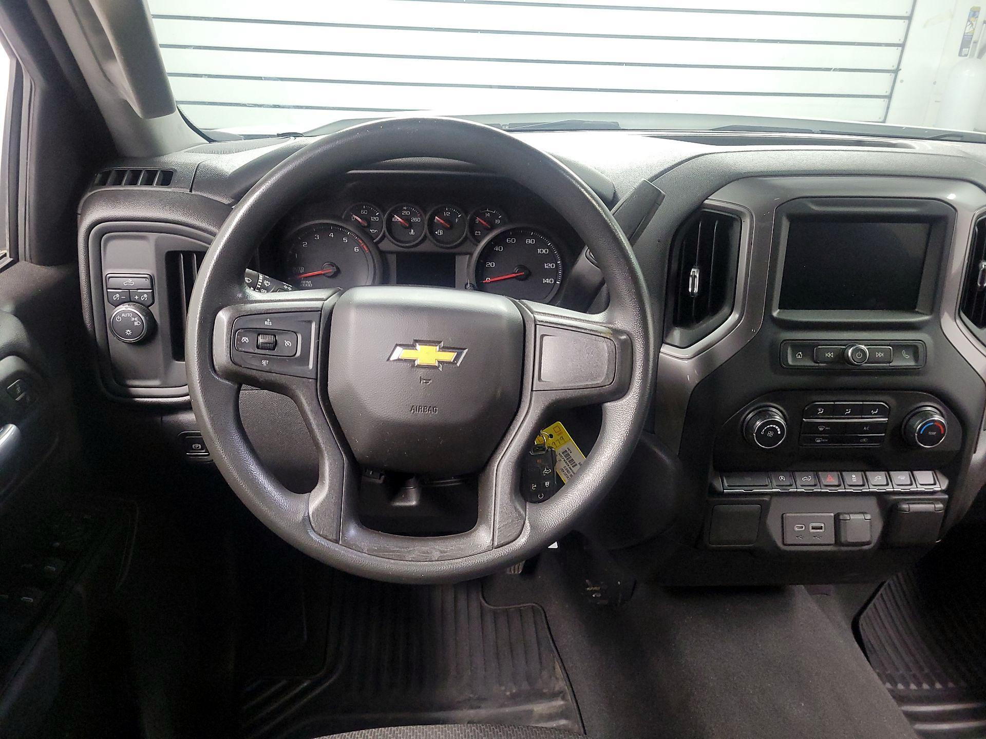 Thumbnail: 2021 Chevrolet Silverado 1500 - 10