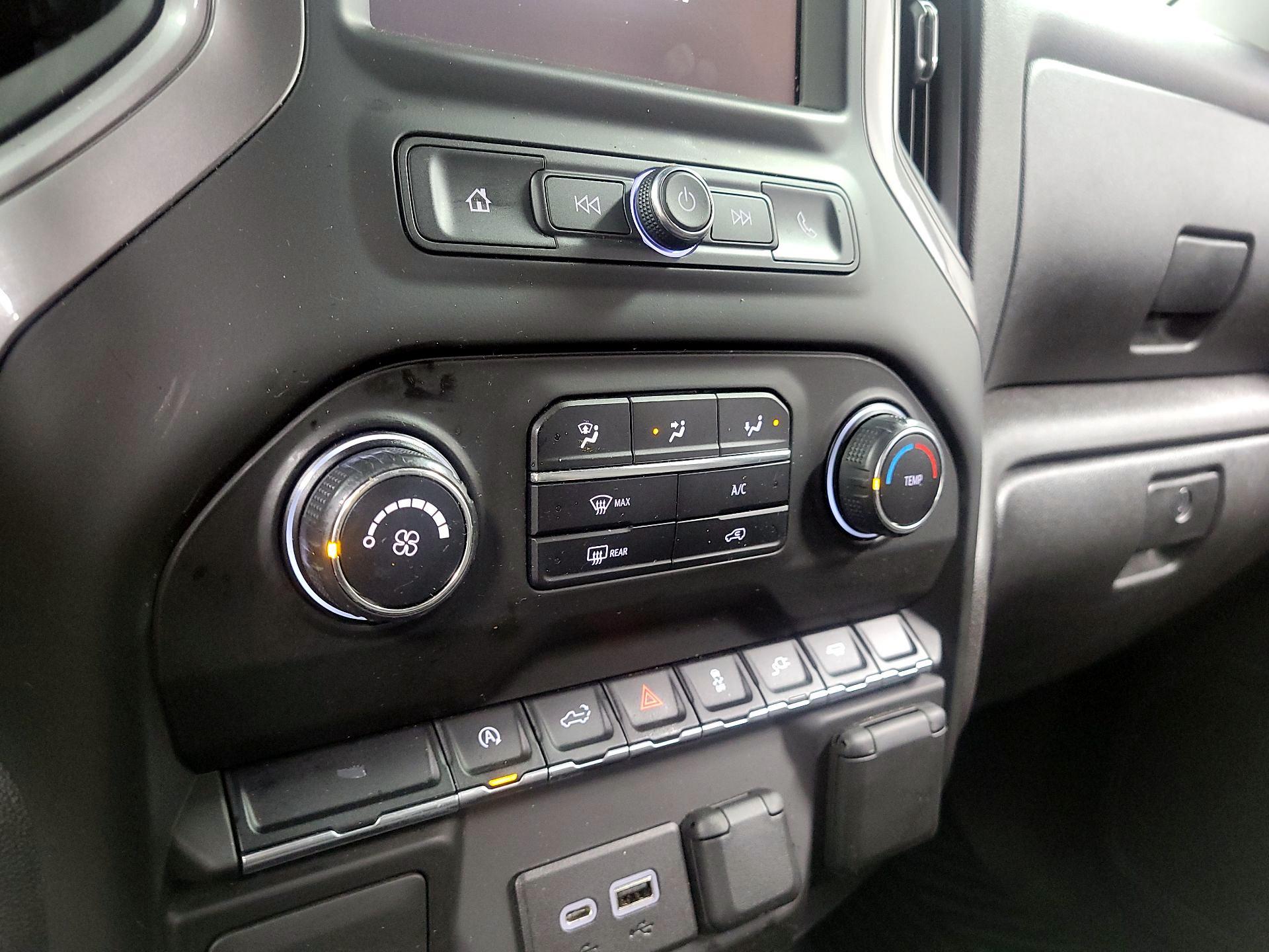 Thumbnail: 2021 Chevrolet Silverado 1500 - 16
