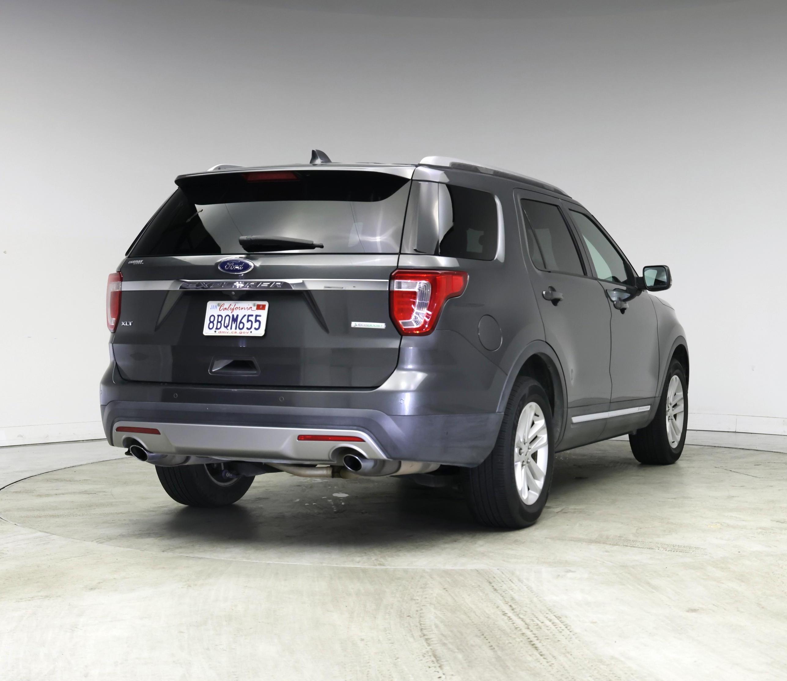 Thumbnail: 2017 Ford Explorer - 8