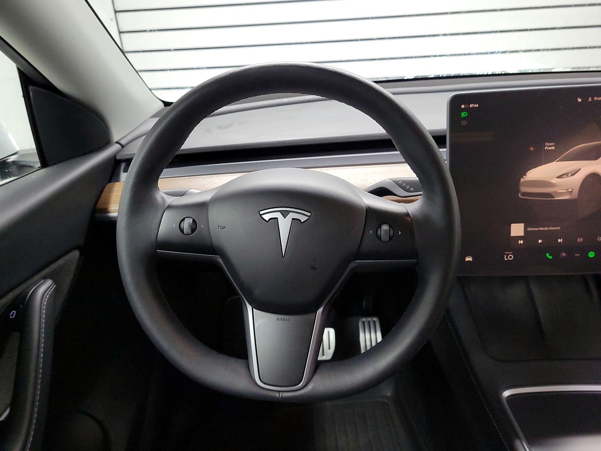 Thumbnail: 2022 Tesla Model Y - 10