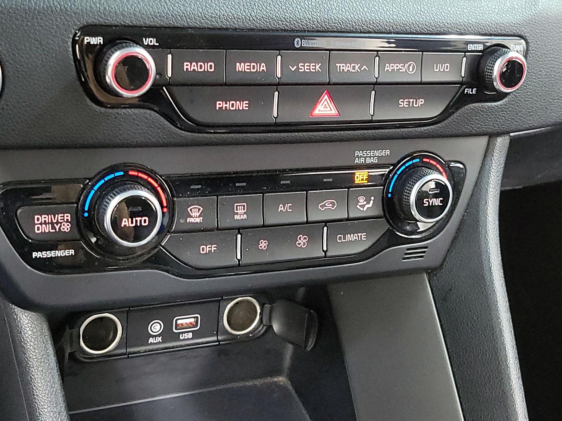 Thumbnail: 2019 Kia Niro - 15