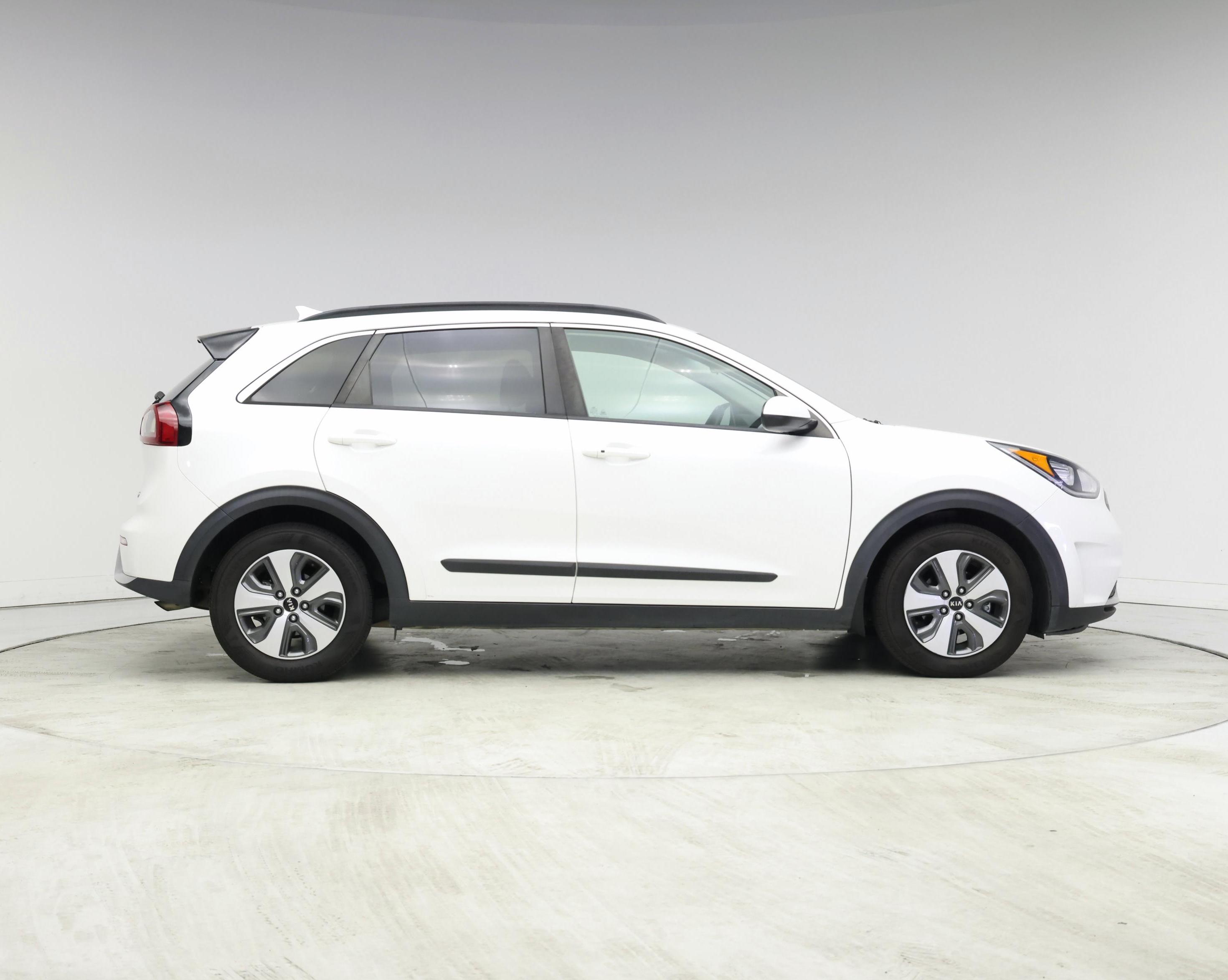 Thumbnail: 2019 Kia Niro - 7