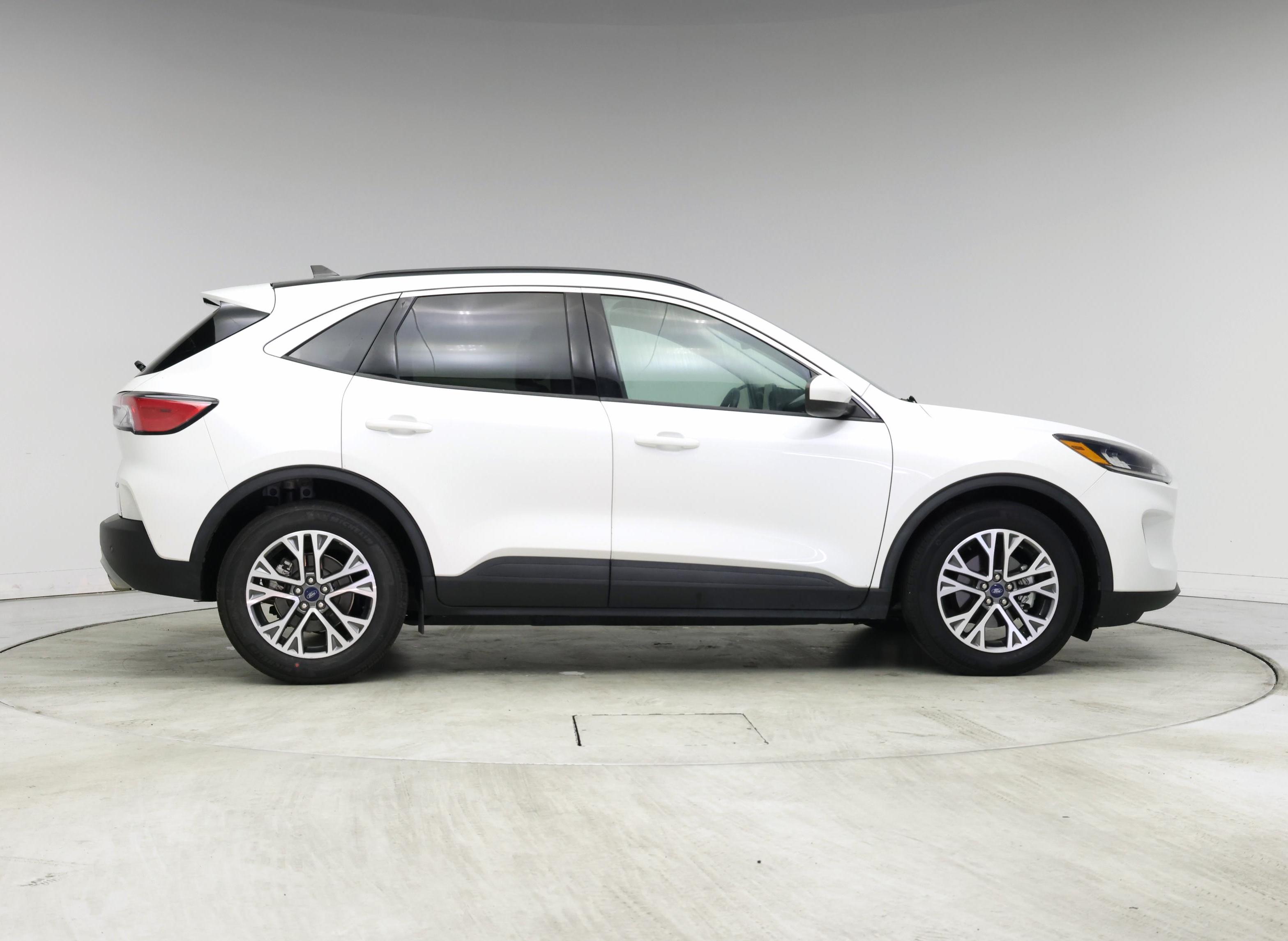 Thumbnail: 2021 Ford Escape - 7