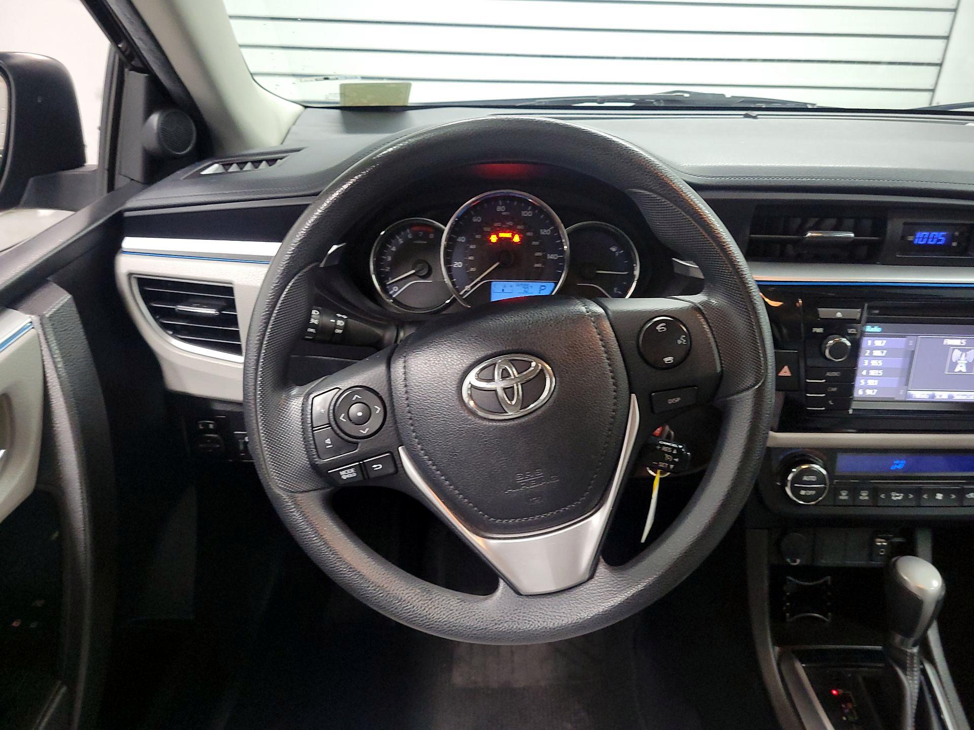 Thumbnail: 2014 Toyota Corolla - 10