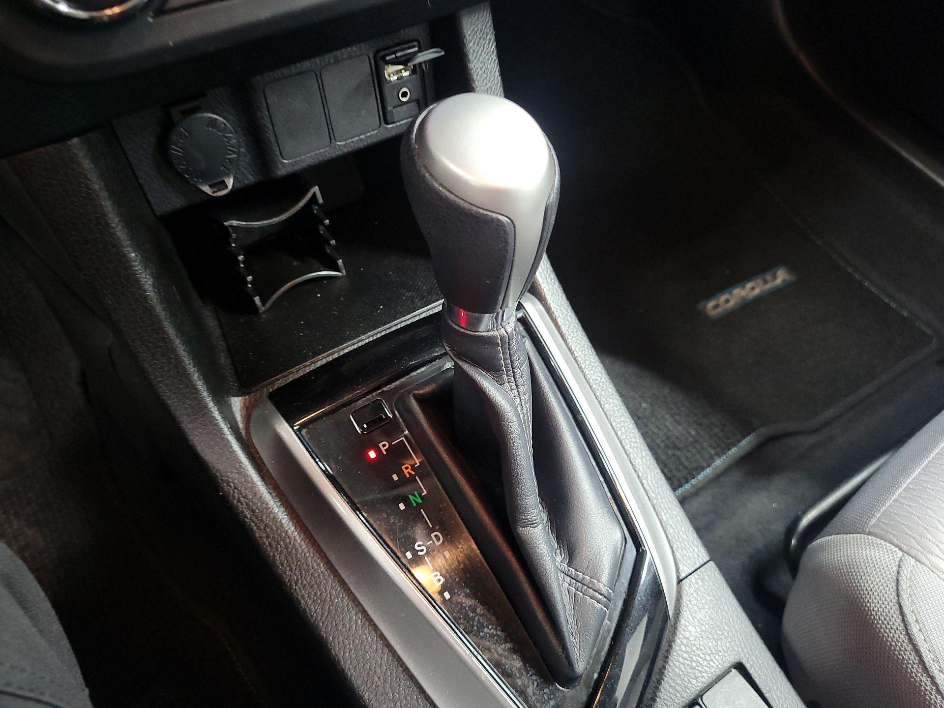 Thumbnail: 2014 Toyota Corolla - 16