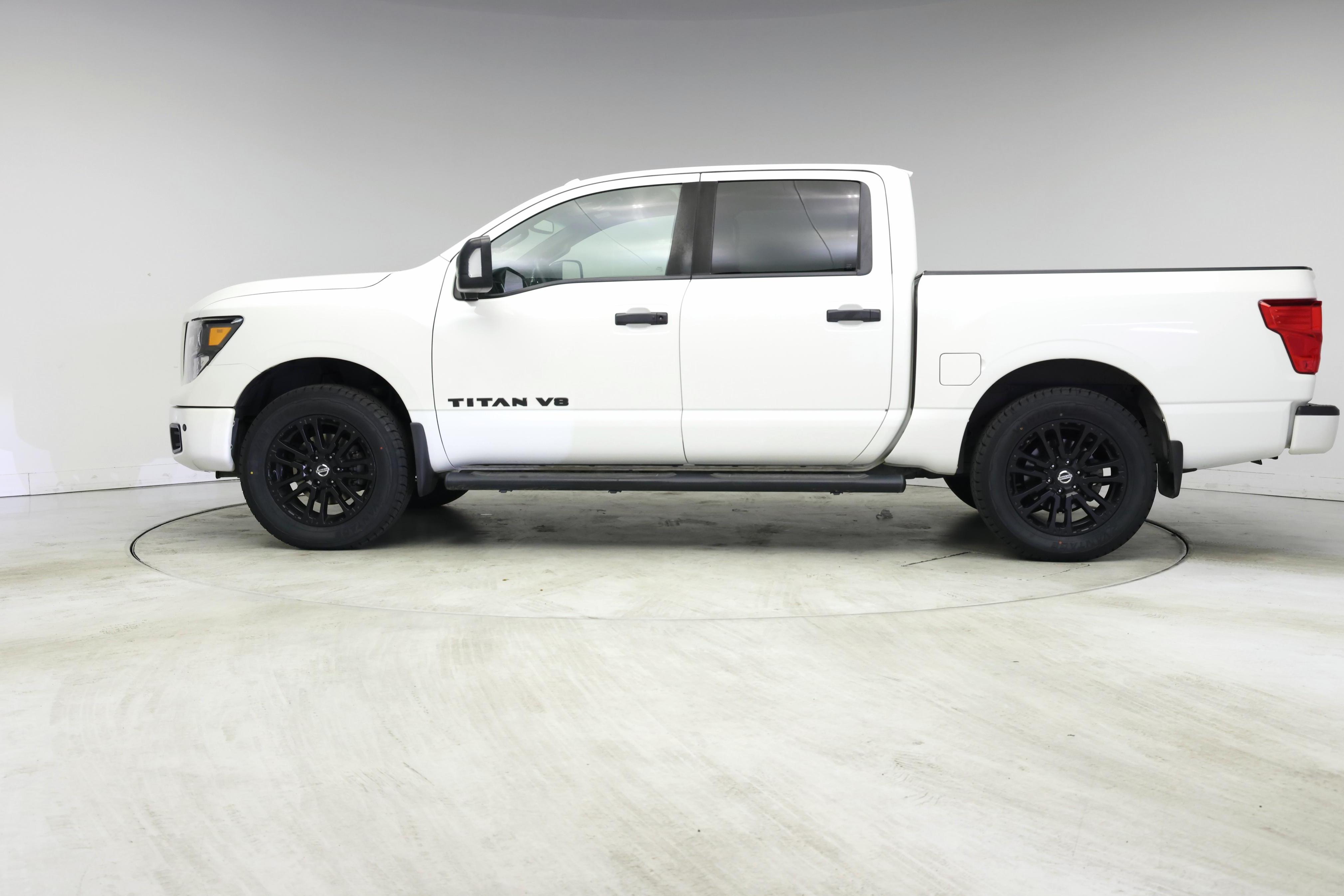 Thumbnail: 2018 Nissan Titan - 3