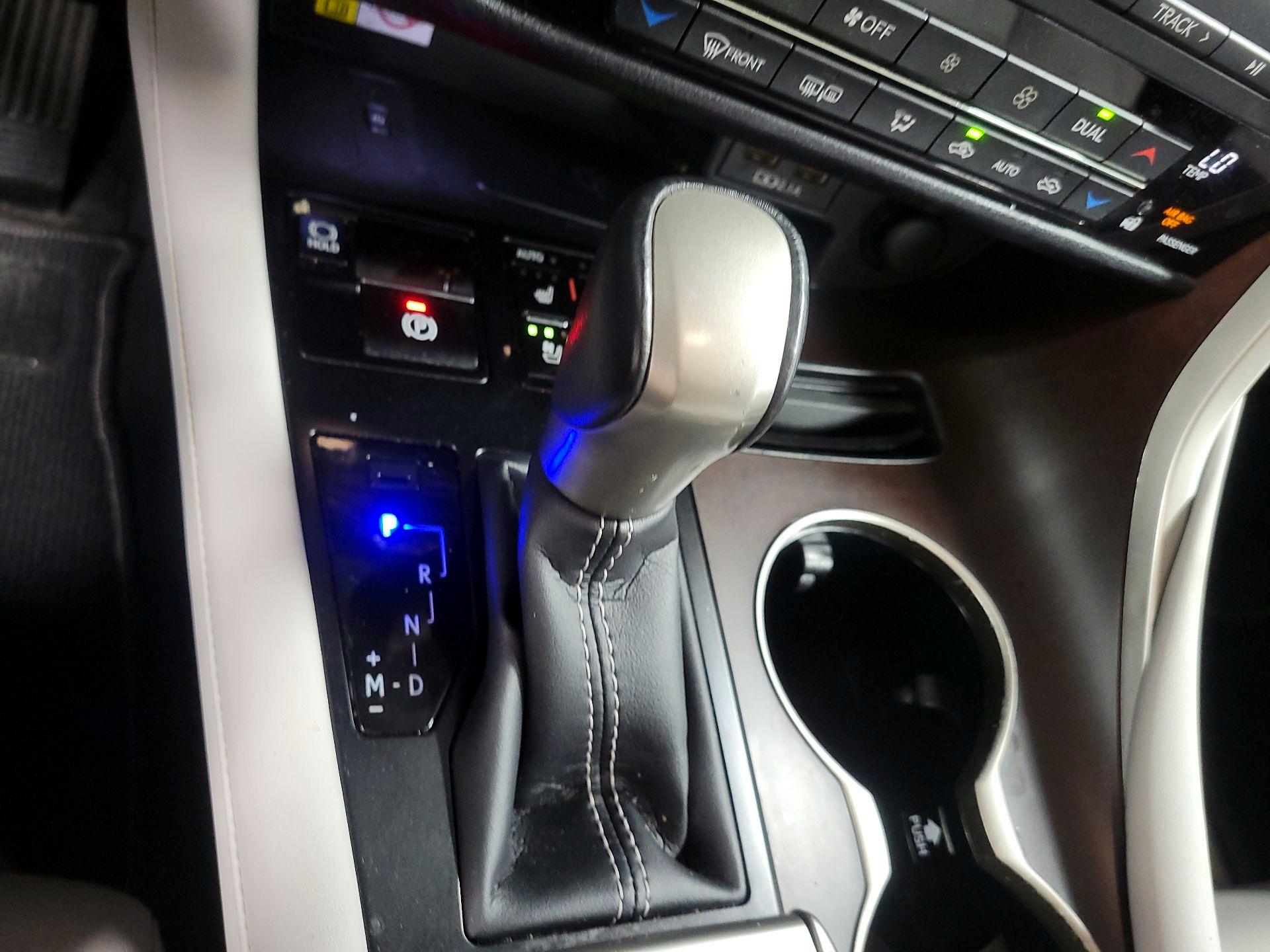 Thumbnail: 2022 Lexus RX - 16