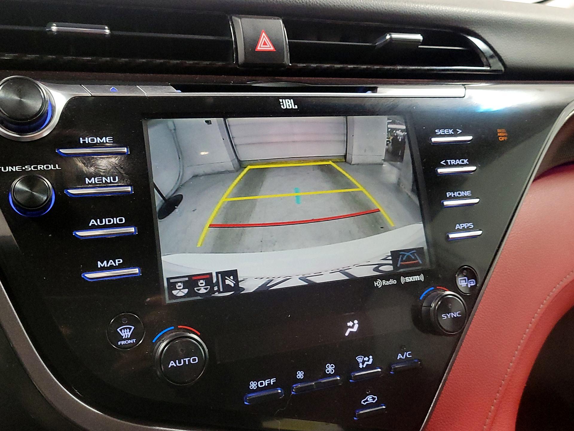 Thumbnail: 2020 Toyota Camry - 14
