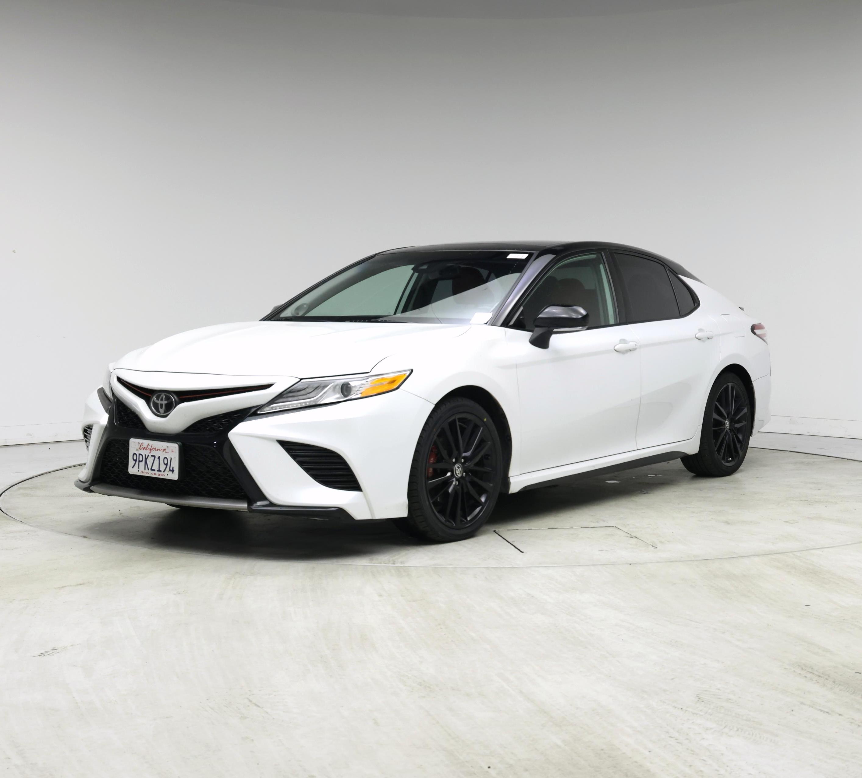 Thumbnail: 2020 Toyota Camry - 4