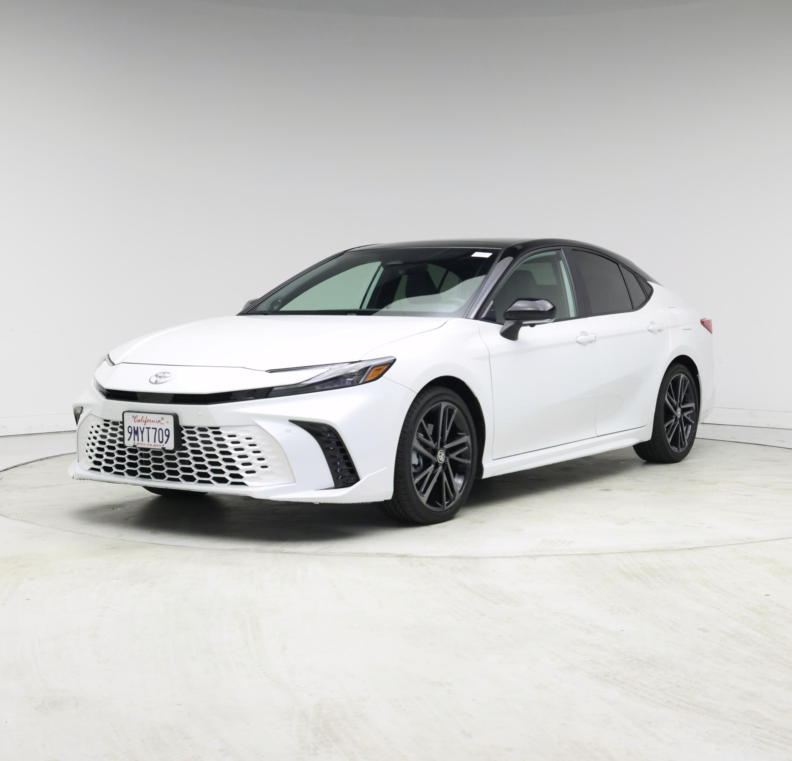 Thumbnail: 2025 Toyota Camry - 4
