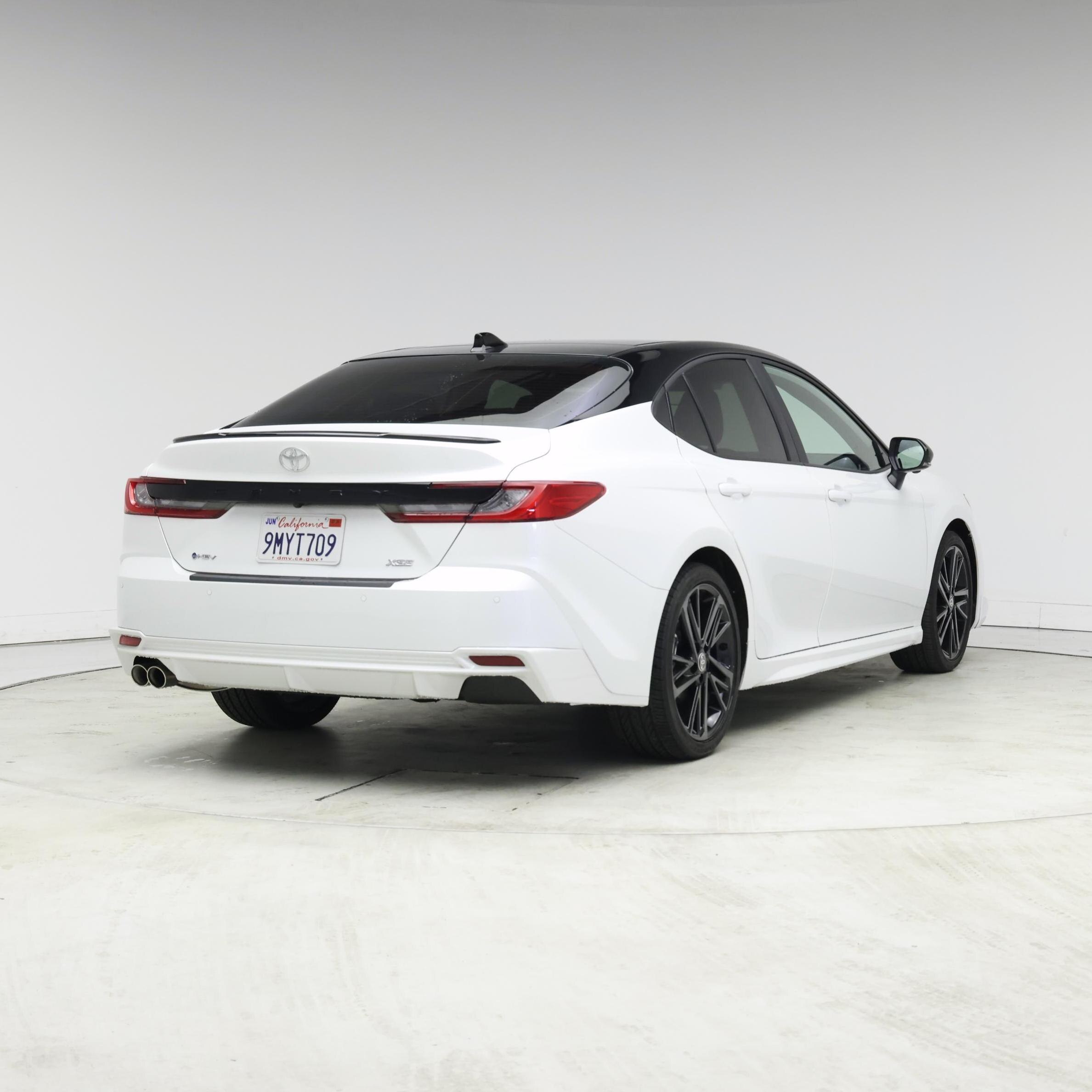 Thumbnail: 2025 Toyota Camry - 8