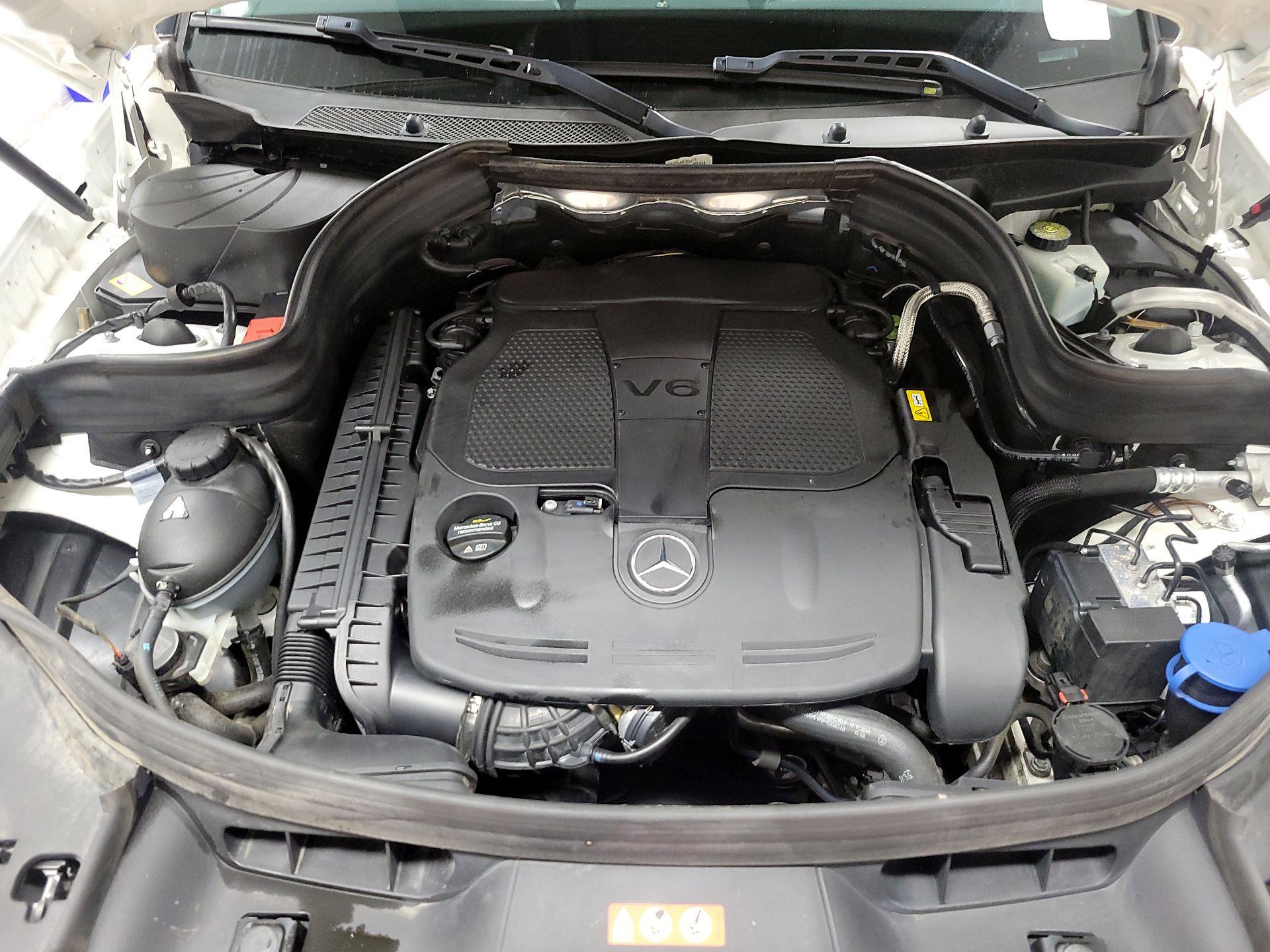 Thumbnail: 2015 Mercedes-Benz GLK - 18