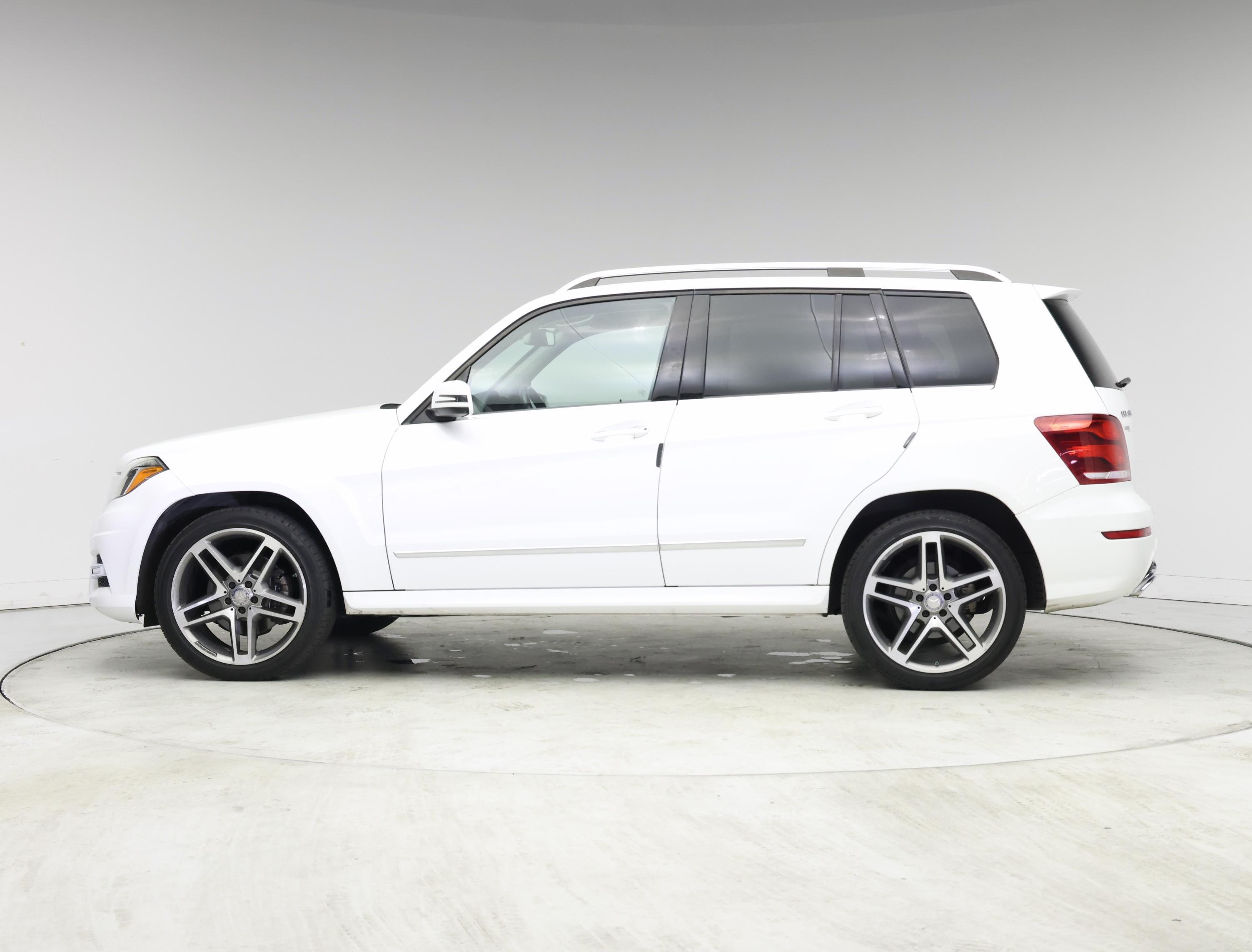 Thumbnail: 2015 Mercedes-Benz GLK - 3