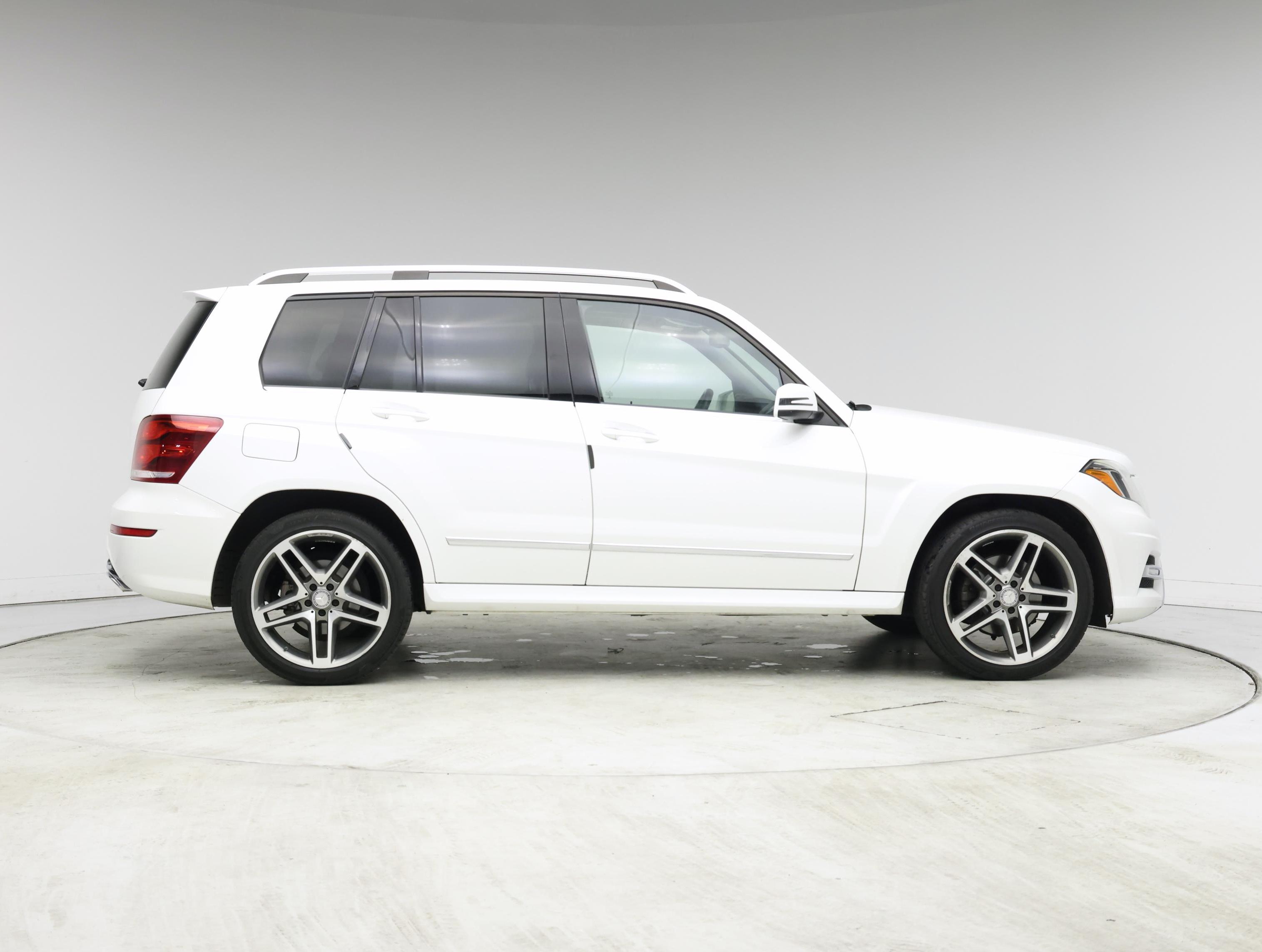 Thumbnail: 2015 Mercedes-Benz GLK - 7