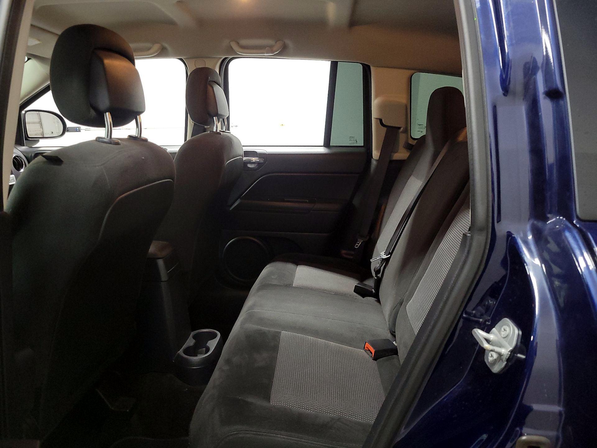 Thumbnail: 2015 Jeep Compass - 16