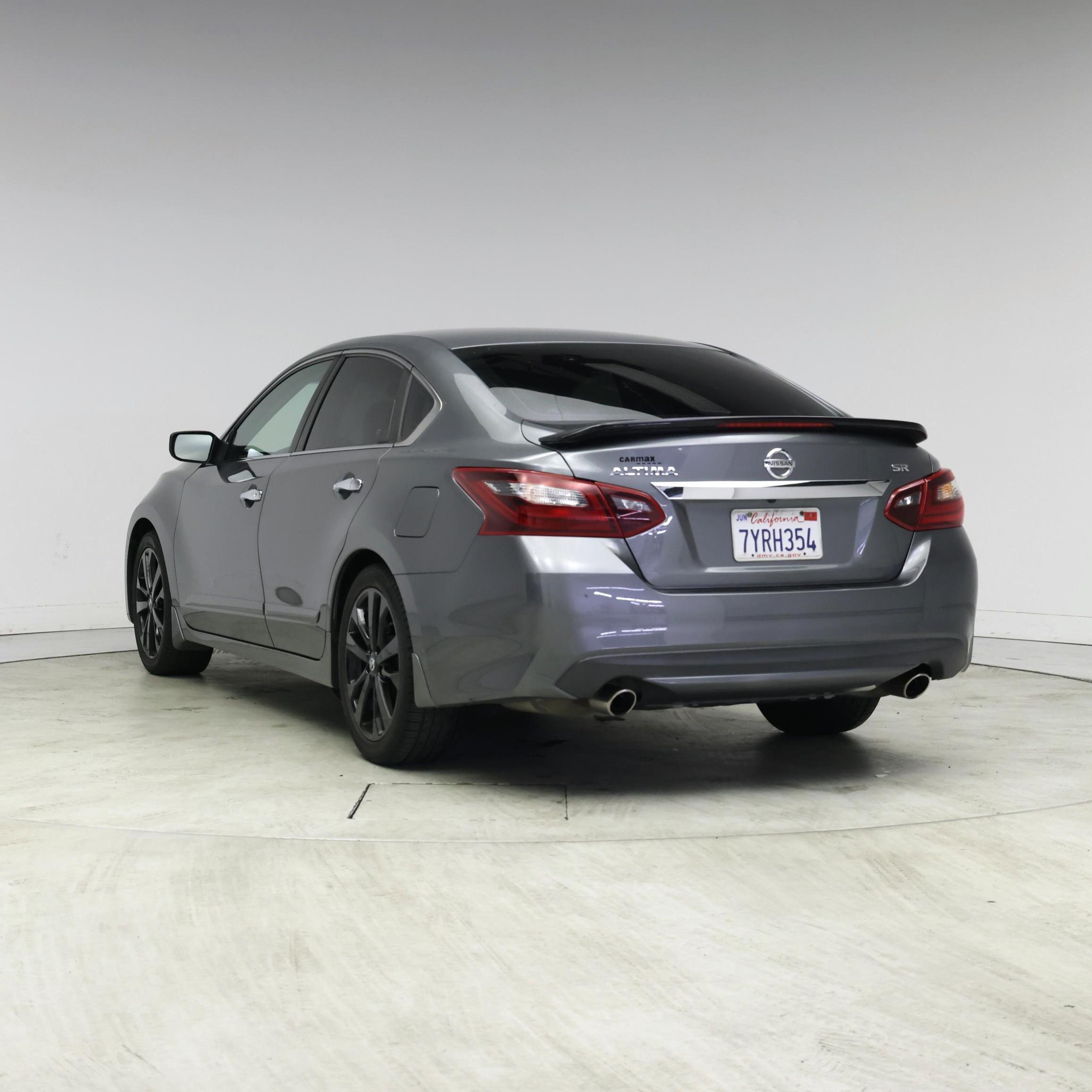 Thumbnail: 2017 Nissan Altima - 2