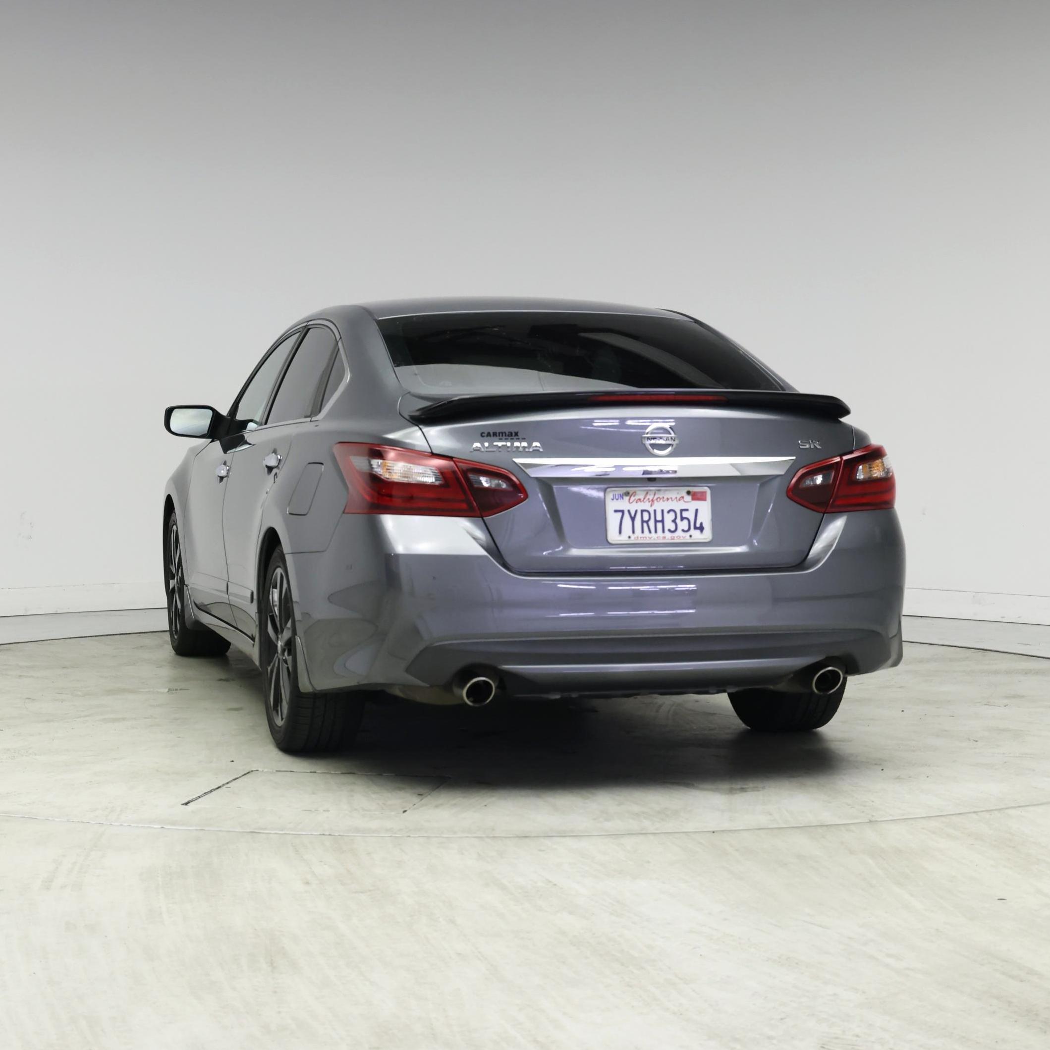 Thumbnail: 2017 Nissan Altima - 6