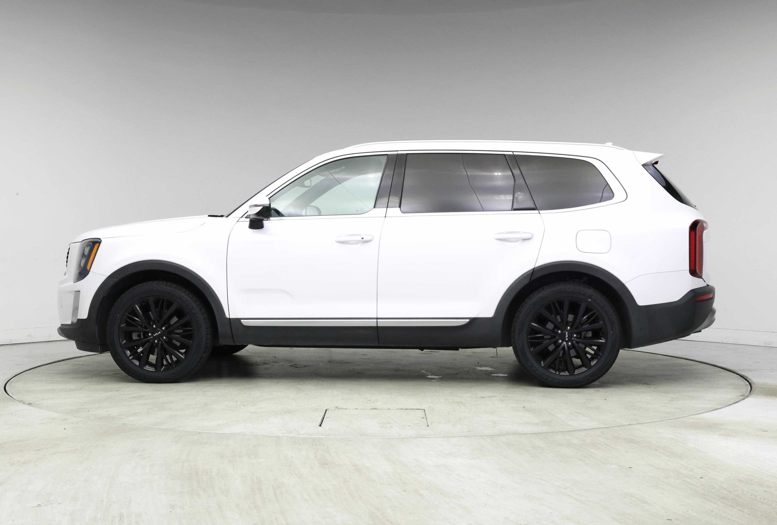 Thumbnail: 2022 Kia Telluride - 3