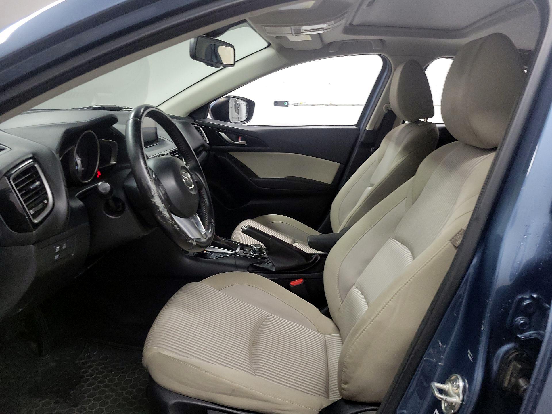 Thumbnail: 2016 Mazda Mazda3 - 11