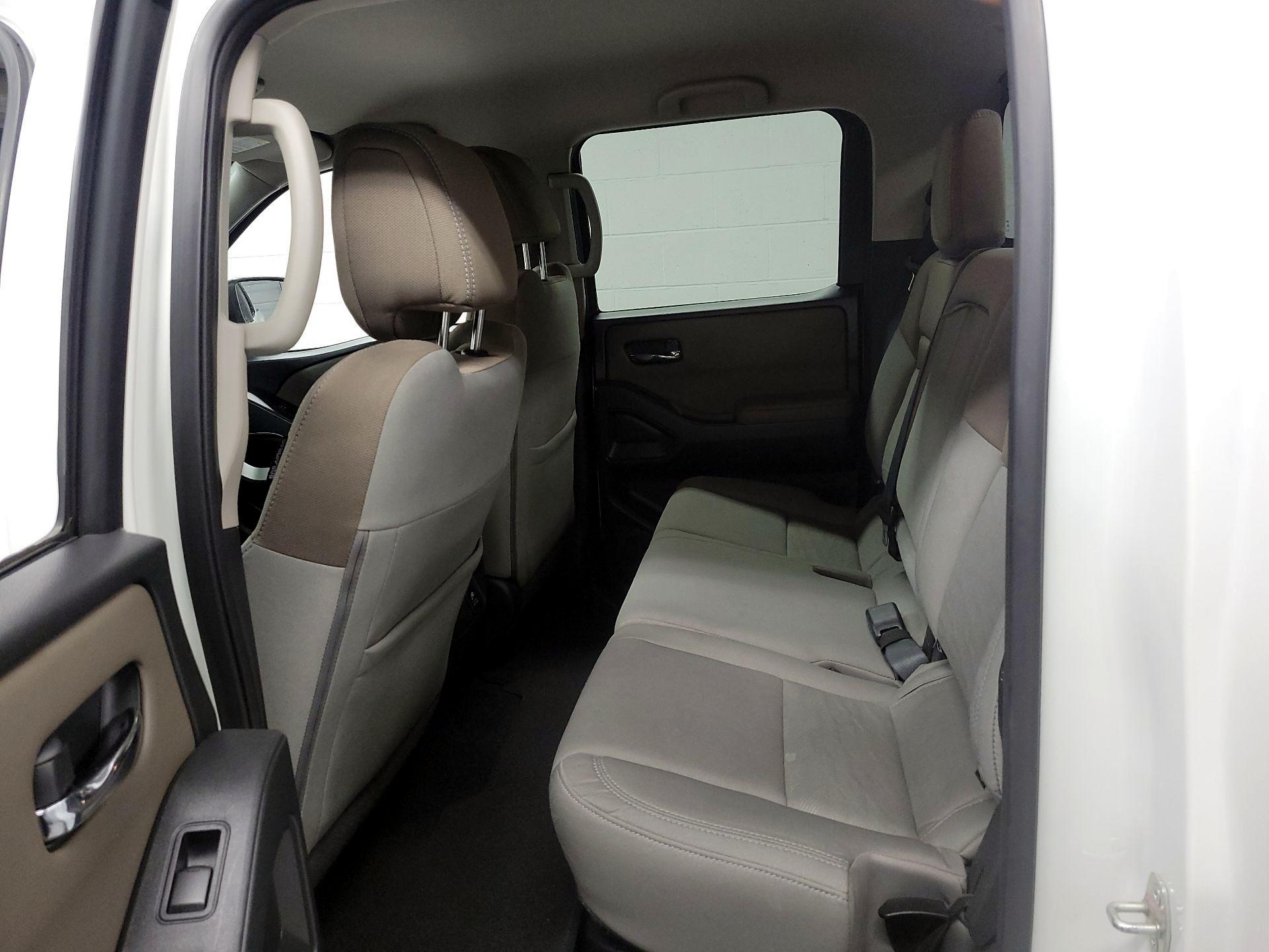 Thumbnail: 2022 Nissan Frontier - 18