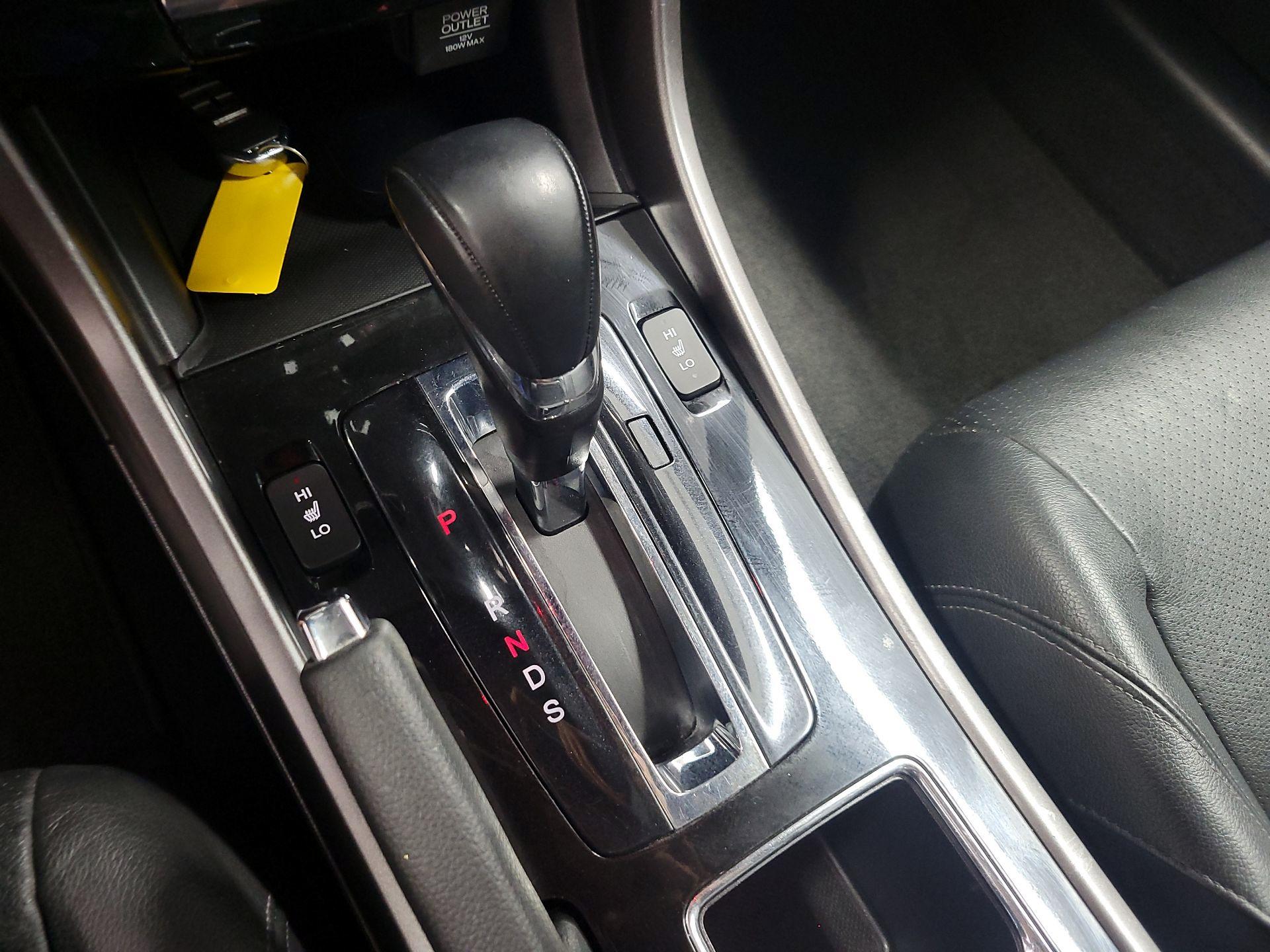Thumbnail: 2016 Honda Accord - 16