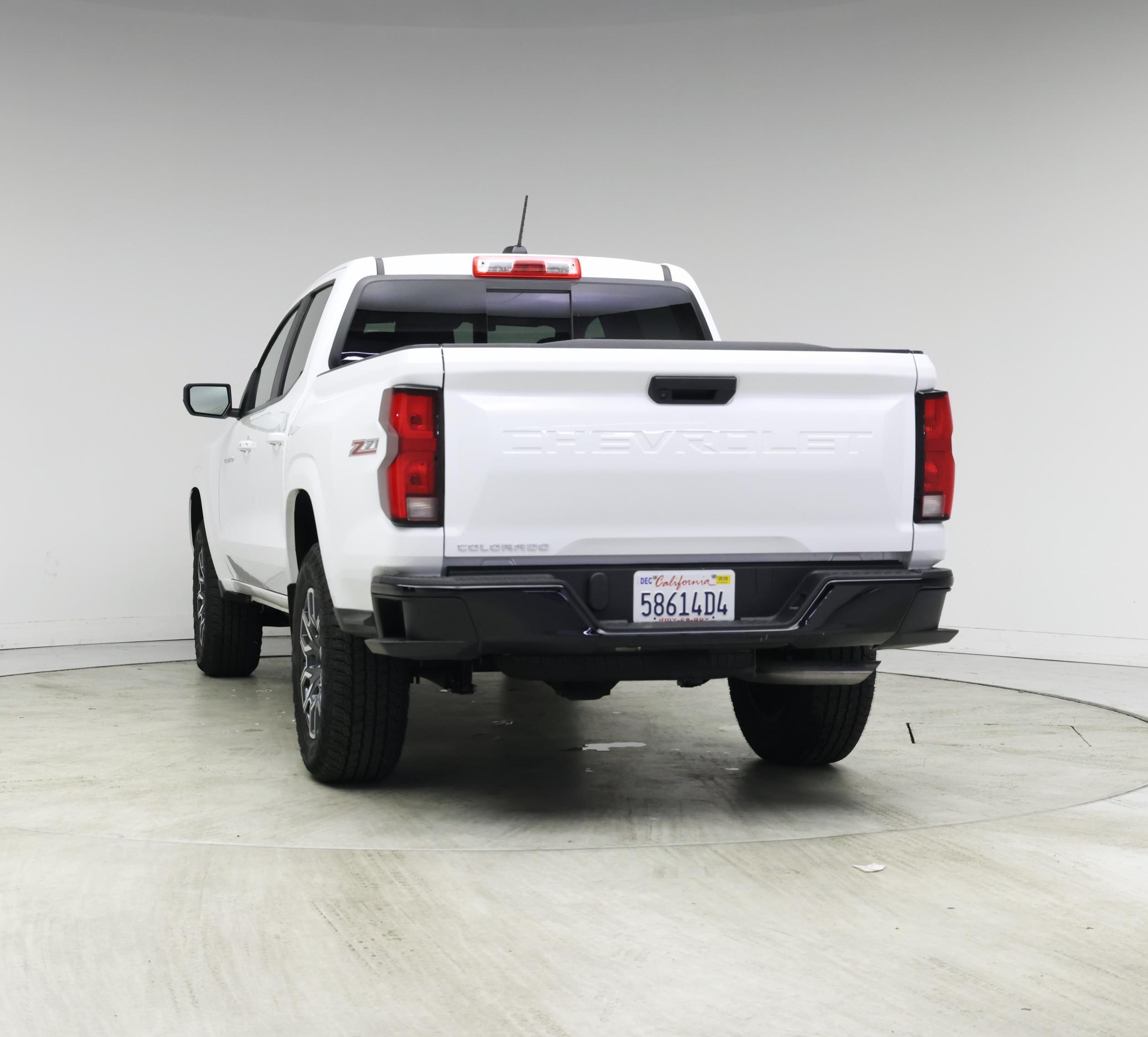 Thumbnail: 2023 Chevrolet Colorado - 6