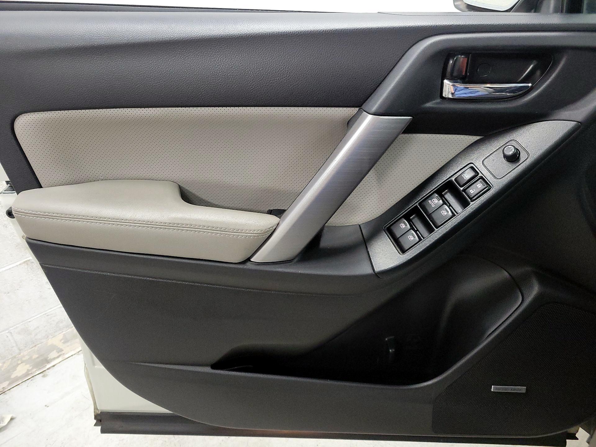 Thumbnail: 2016 Subaru Forester - 12