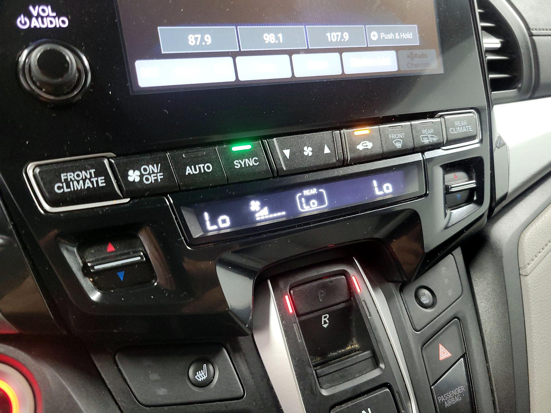Thumbnail: 2019 Honda Odyssey - 15