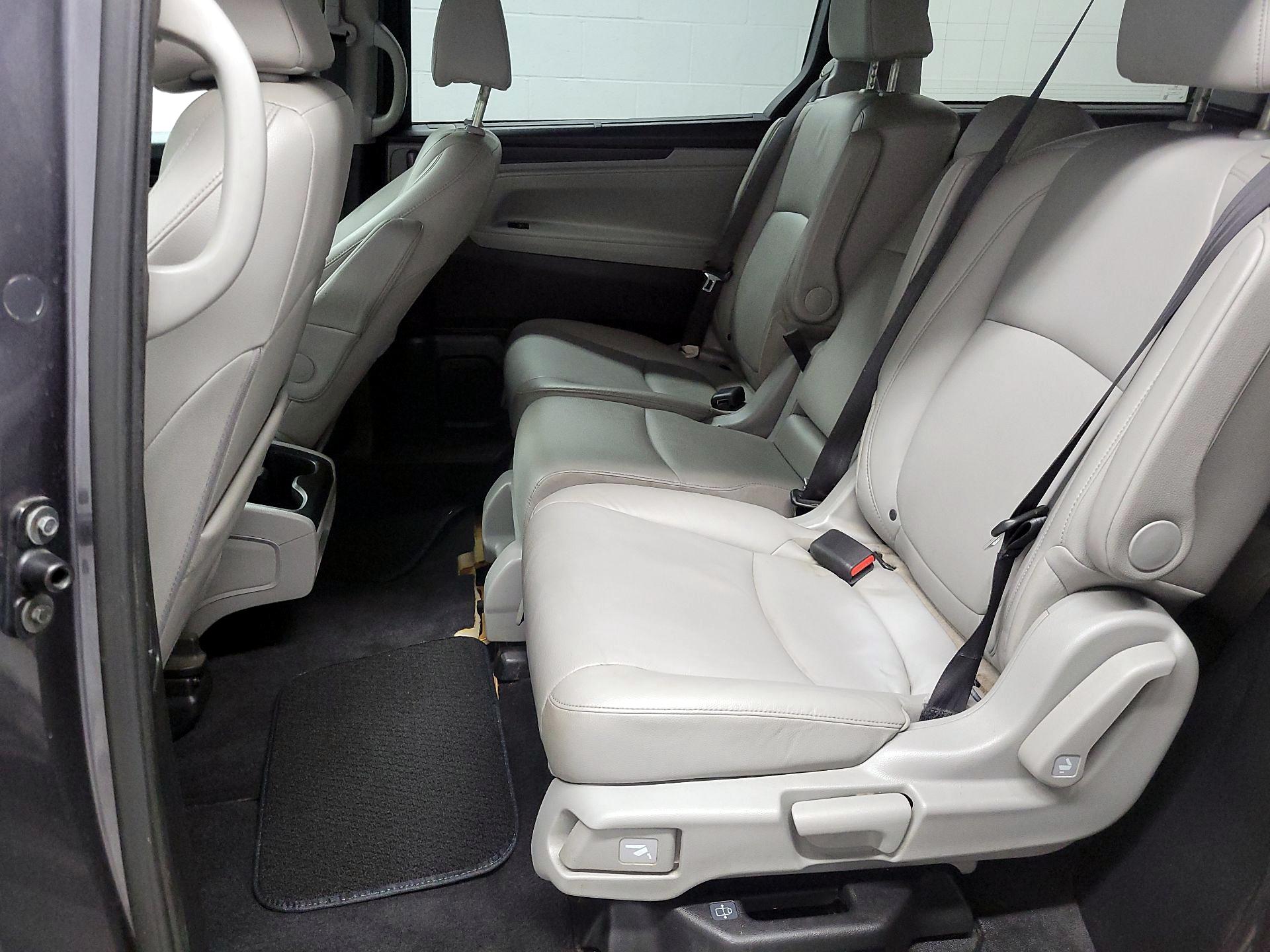 Thumbnail: 2019 Honda Odyssey - 17