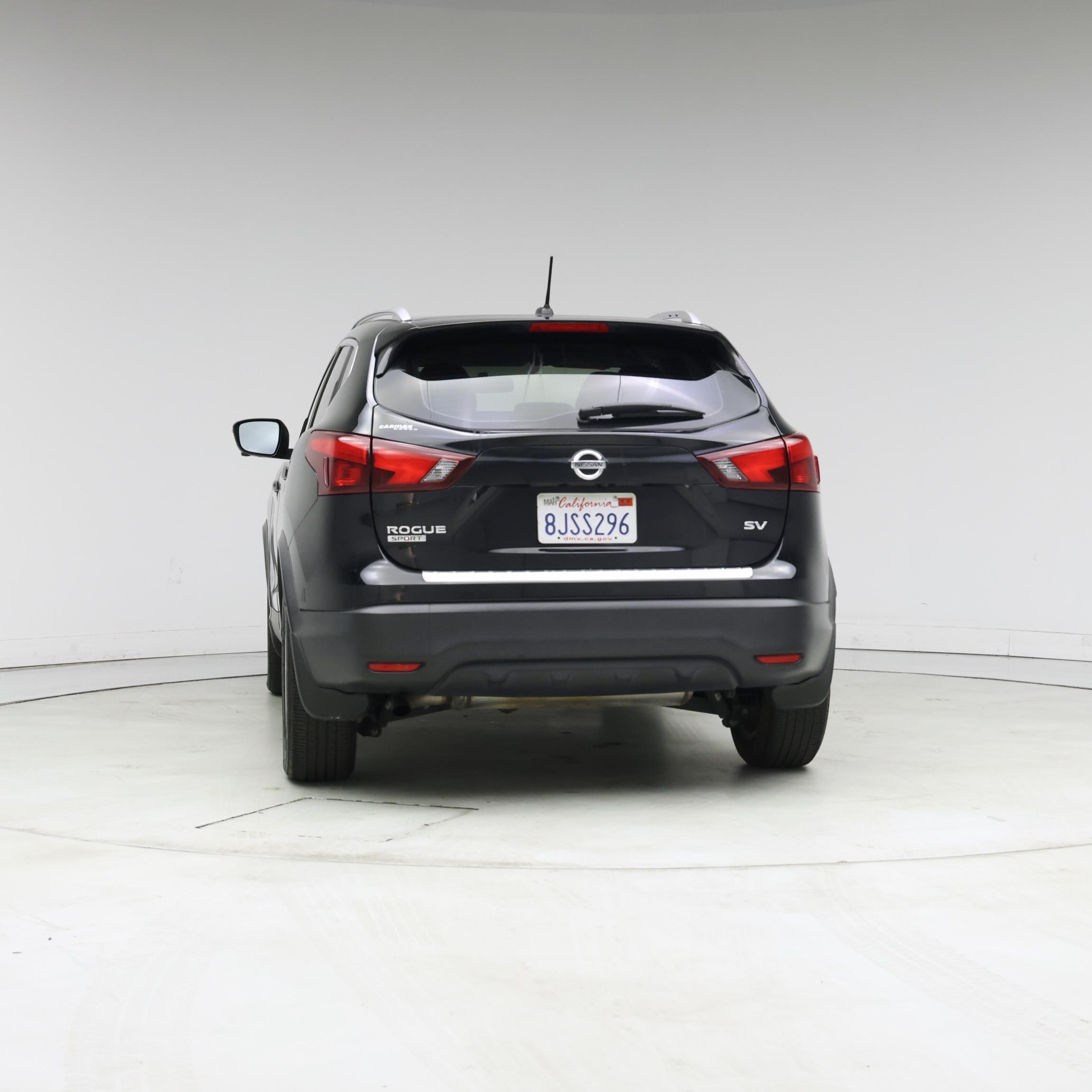 Thumbnail: 2018 Nissan Rogue Sport - 6