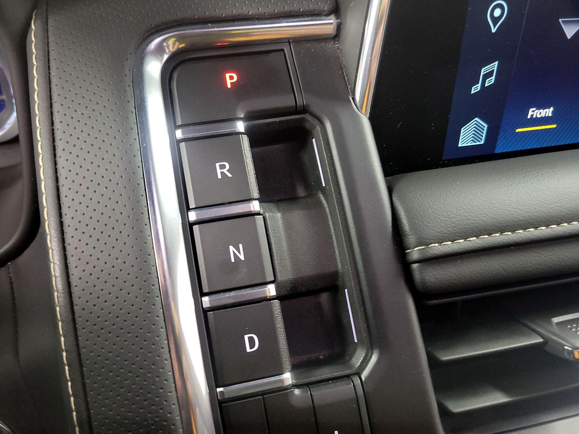 Thumbnail: 2023 Chevrolet Tahoe - 17