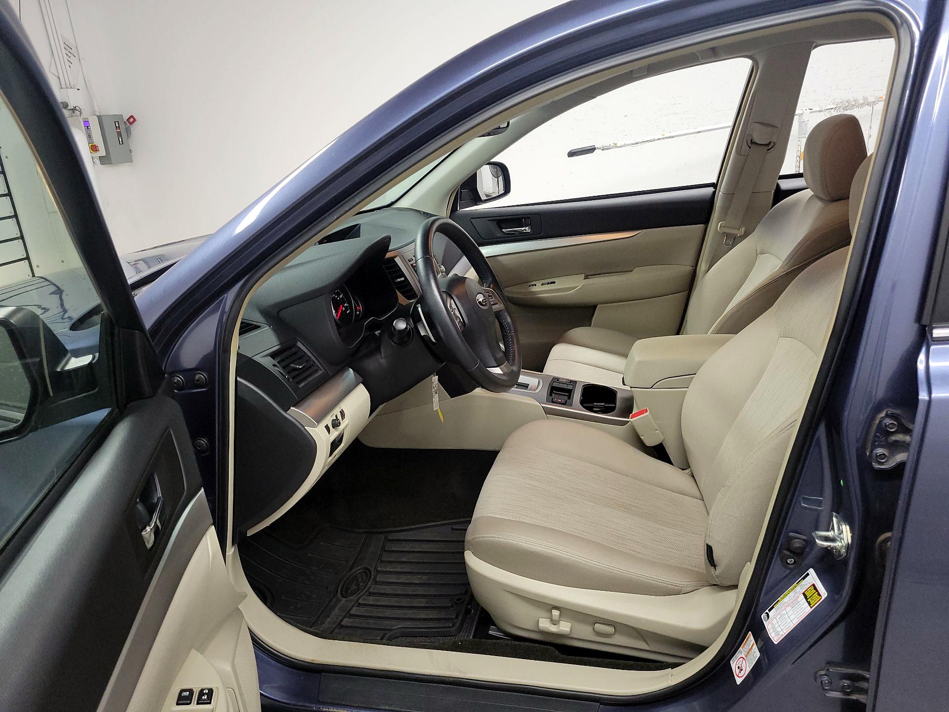 Thumbnail: 2014 Subaru Outback - 11