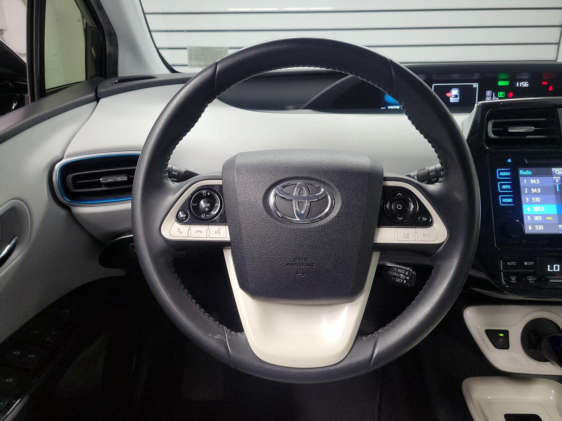 Thumbnail: 2016 Toyota Prius - 10