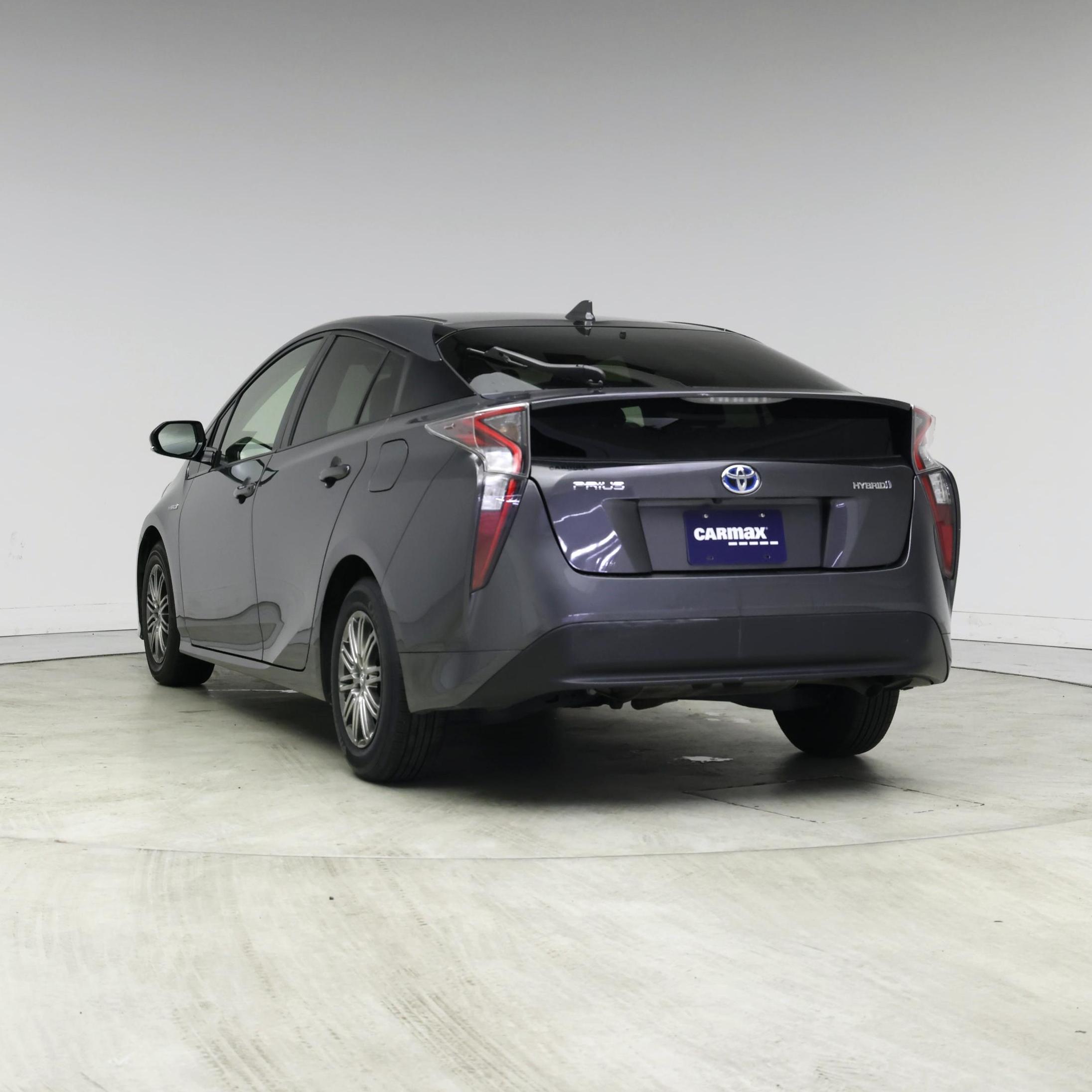 Thumbnail: 2016 Toyota Prius - 2