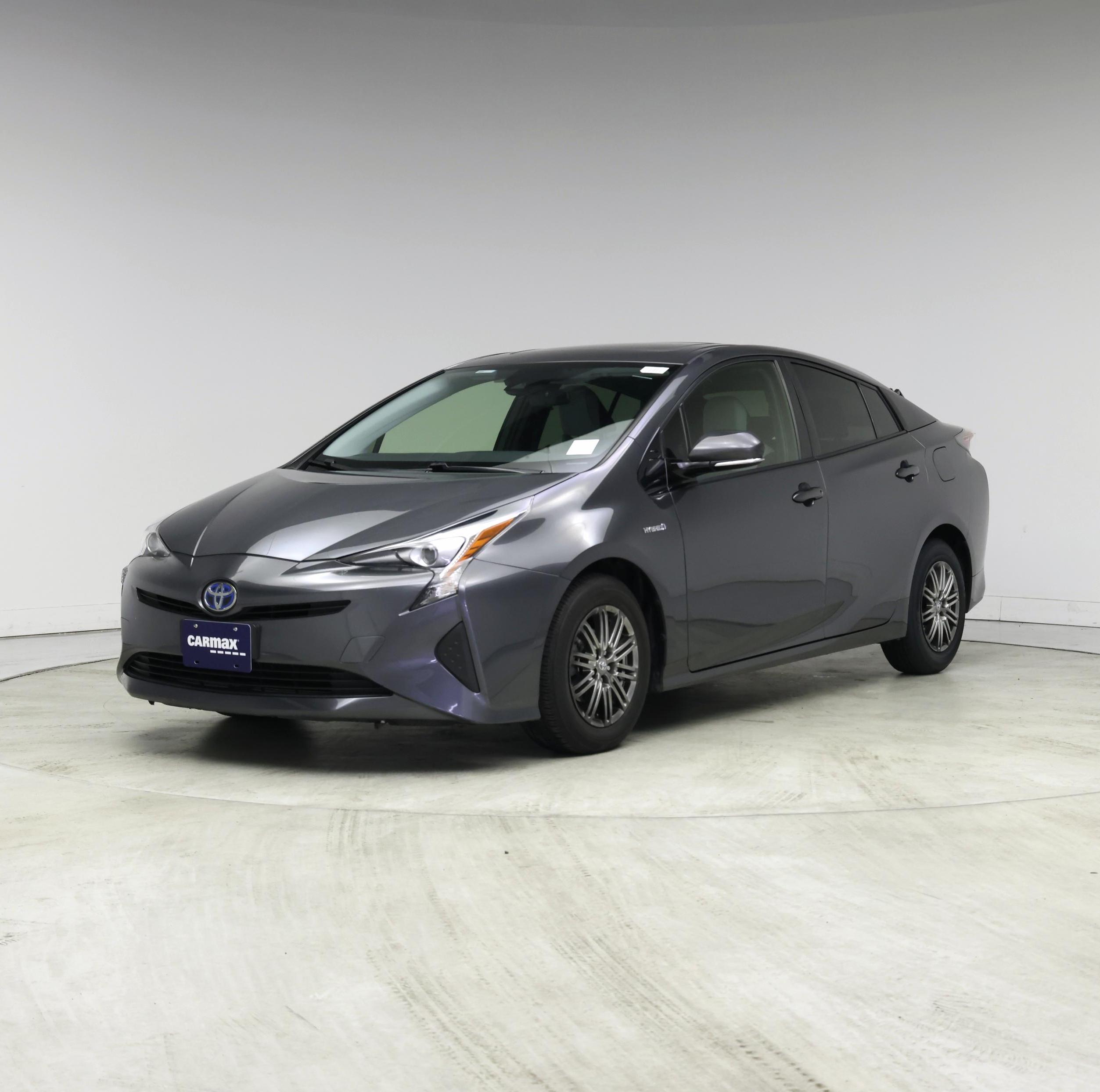 Thumbnail: 2016 Toyota Prius - 4