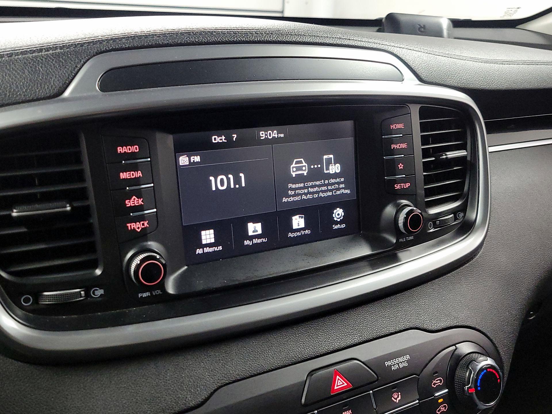 Thumbnail: 2020 Kia Sorento - 15