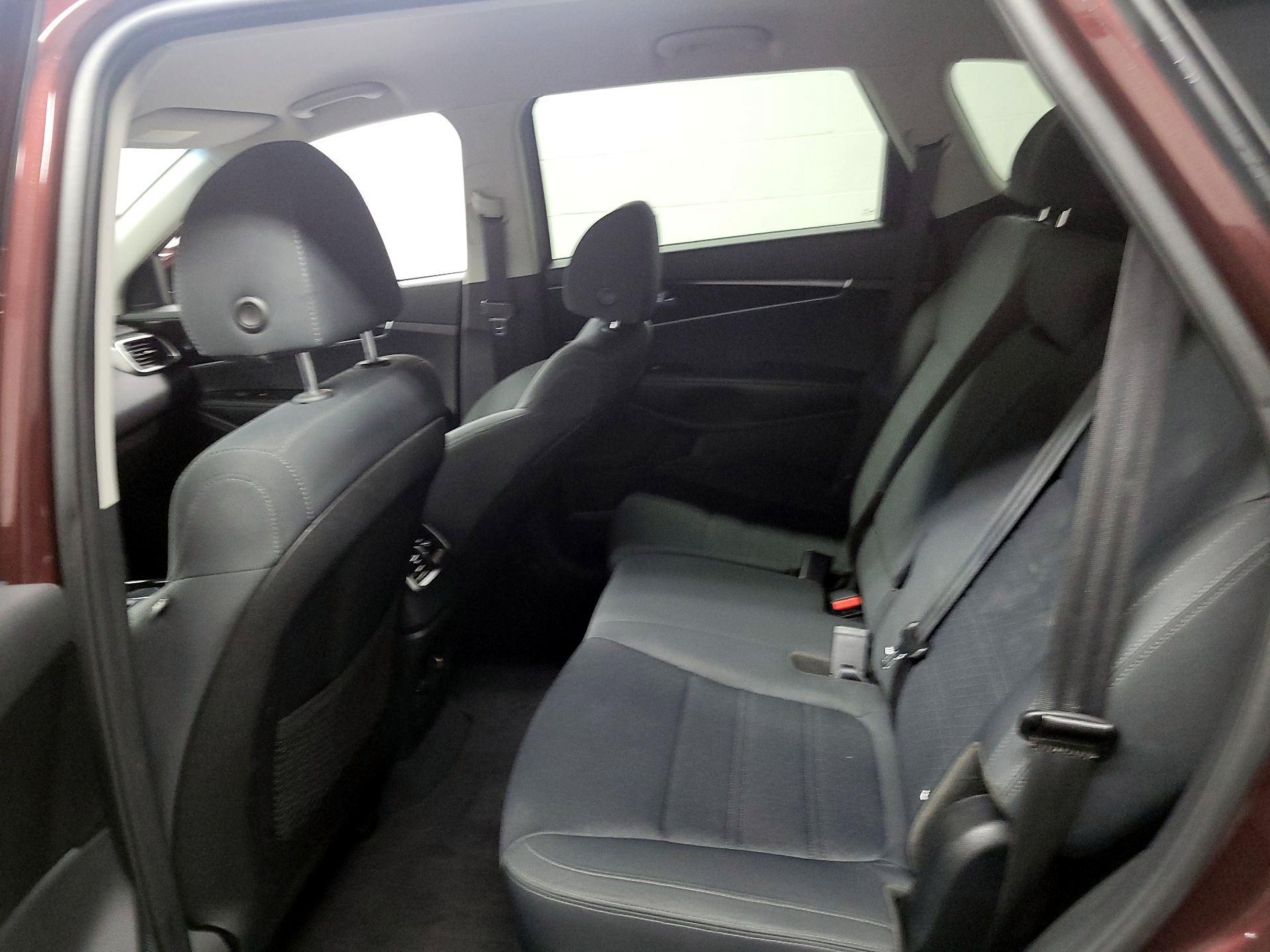 Thumbnail: 2020 Kia Sorento - 18