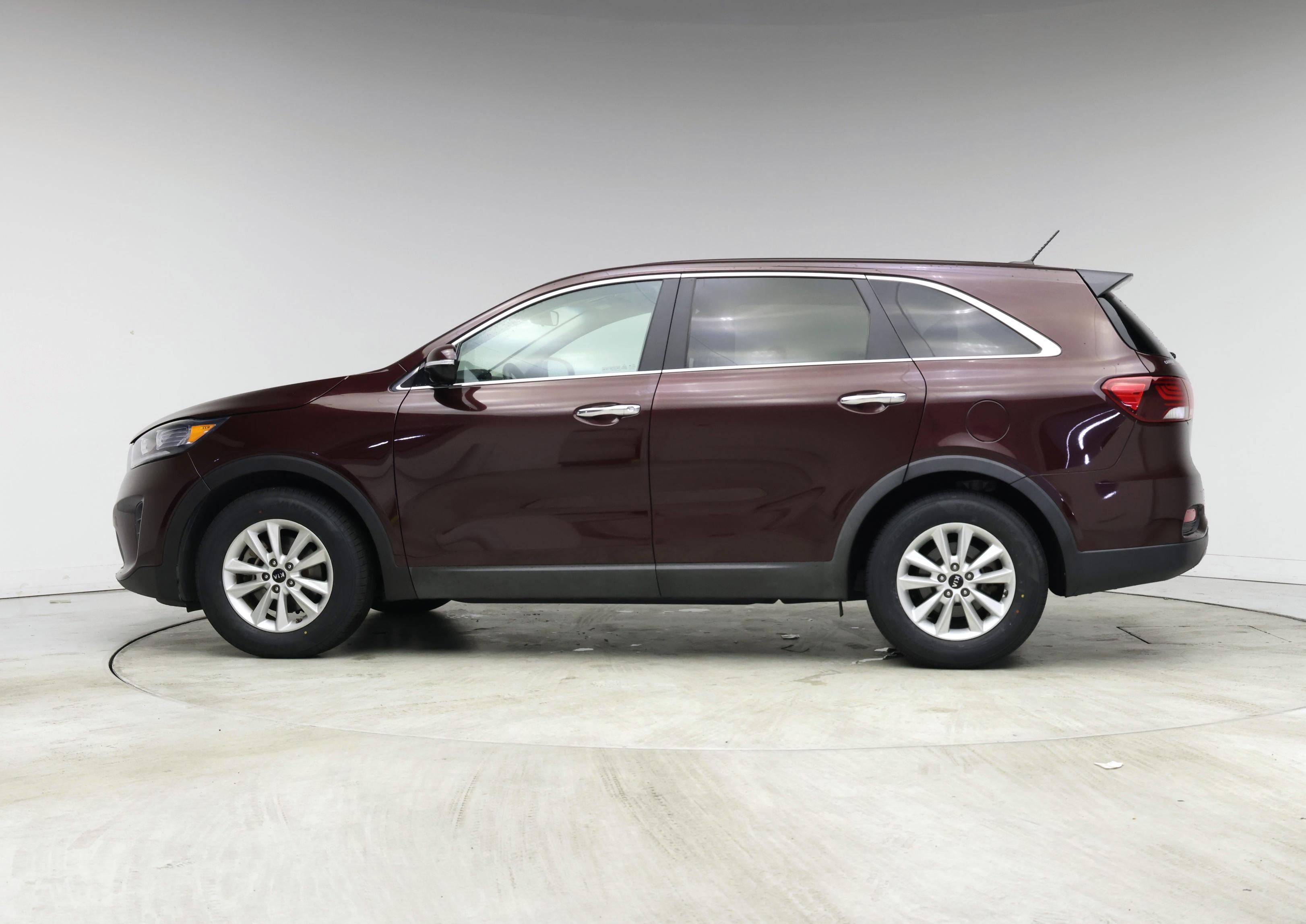 Thumbnail: 2020 Kia Sorento - 3