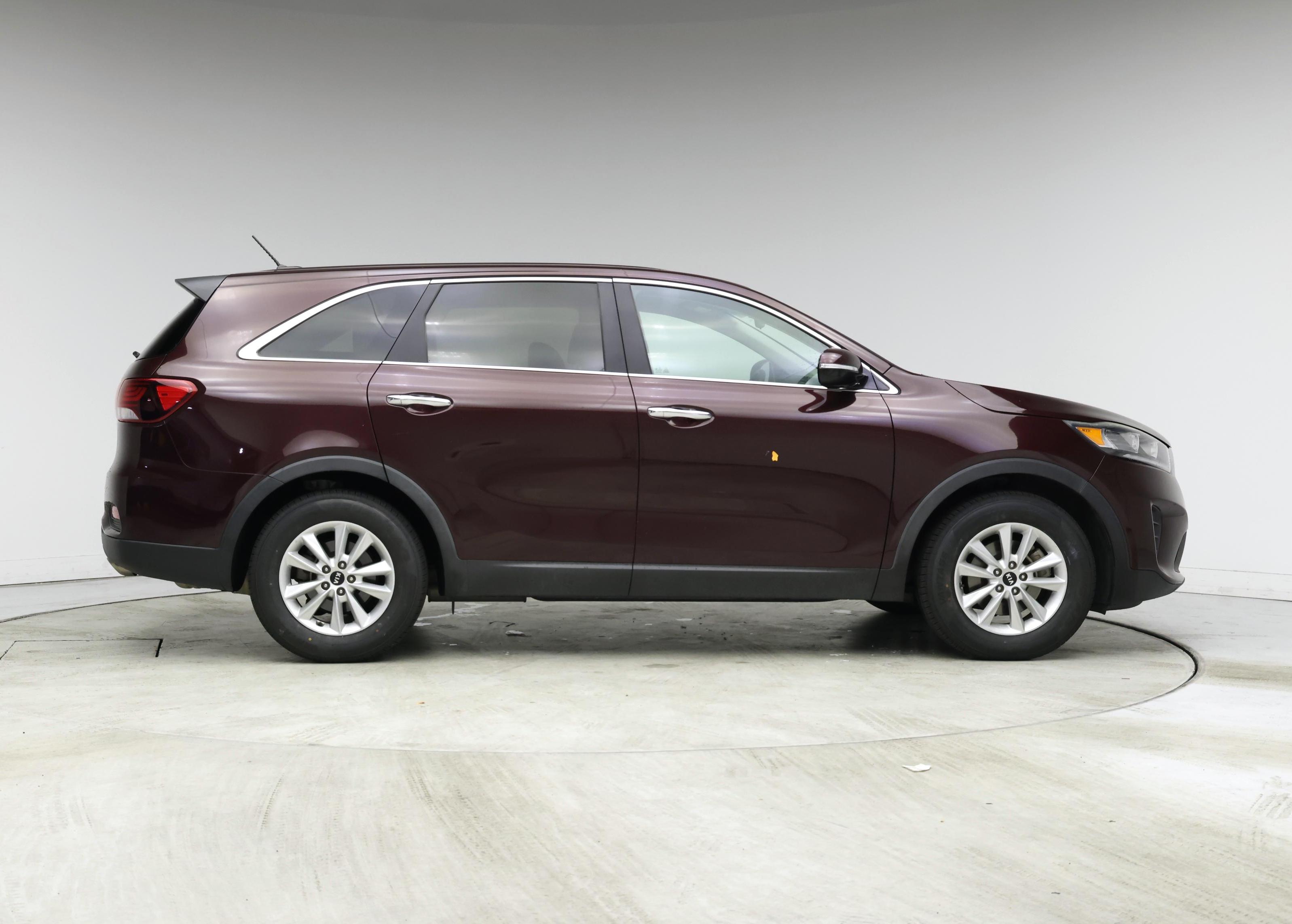 Thumbnail: 2020 Kia Sorento - 7