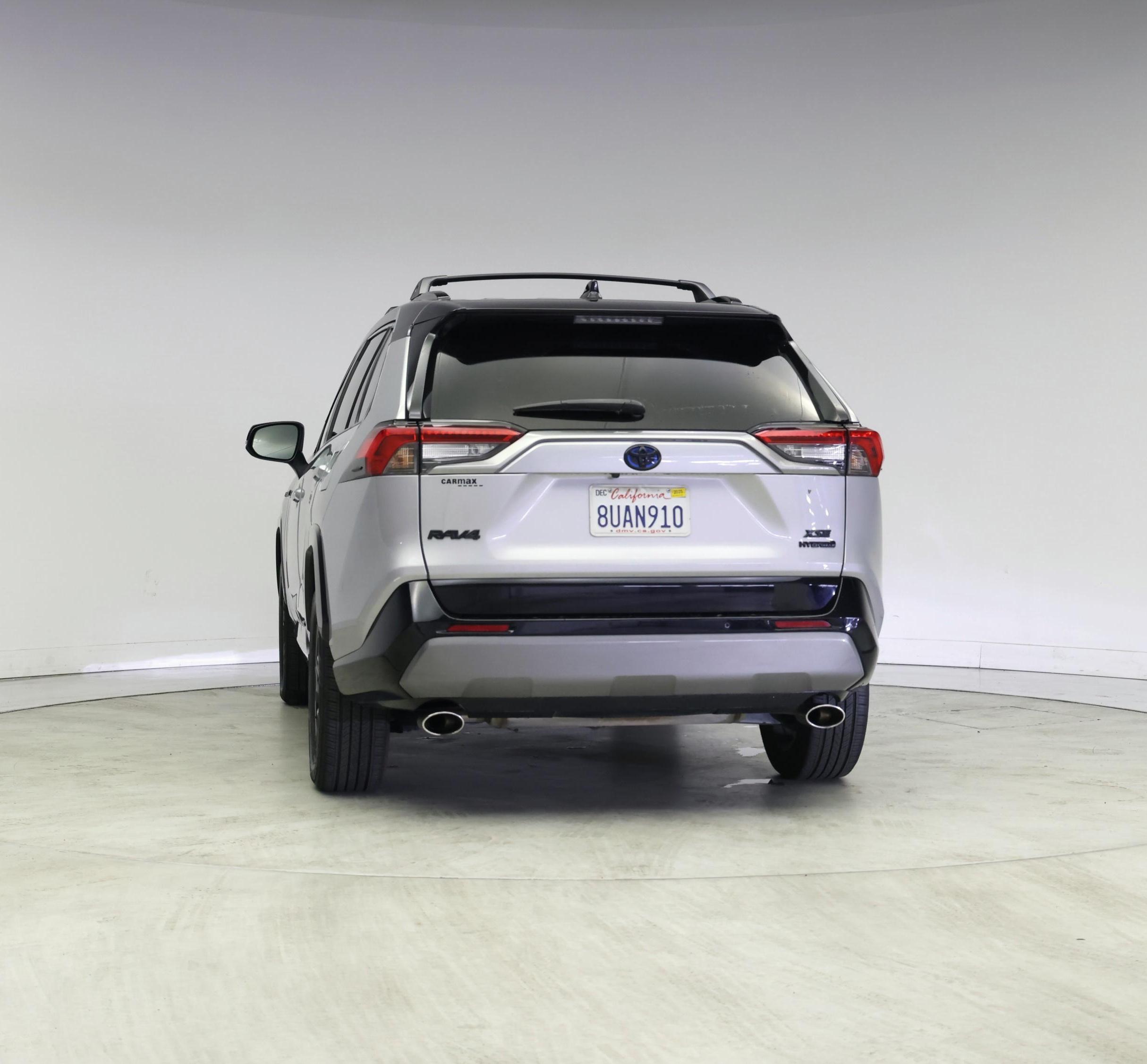 Thumbnail: 2021 Toyota RAV4 - 6