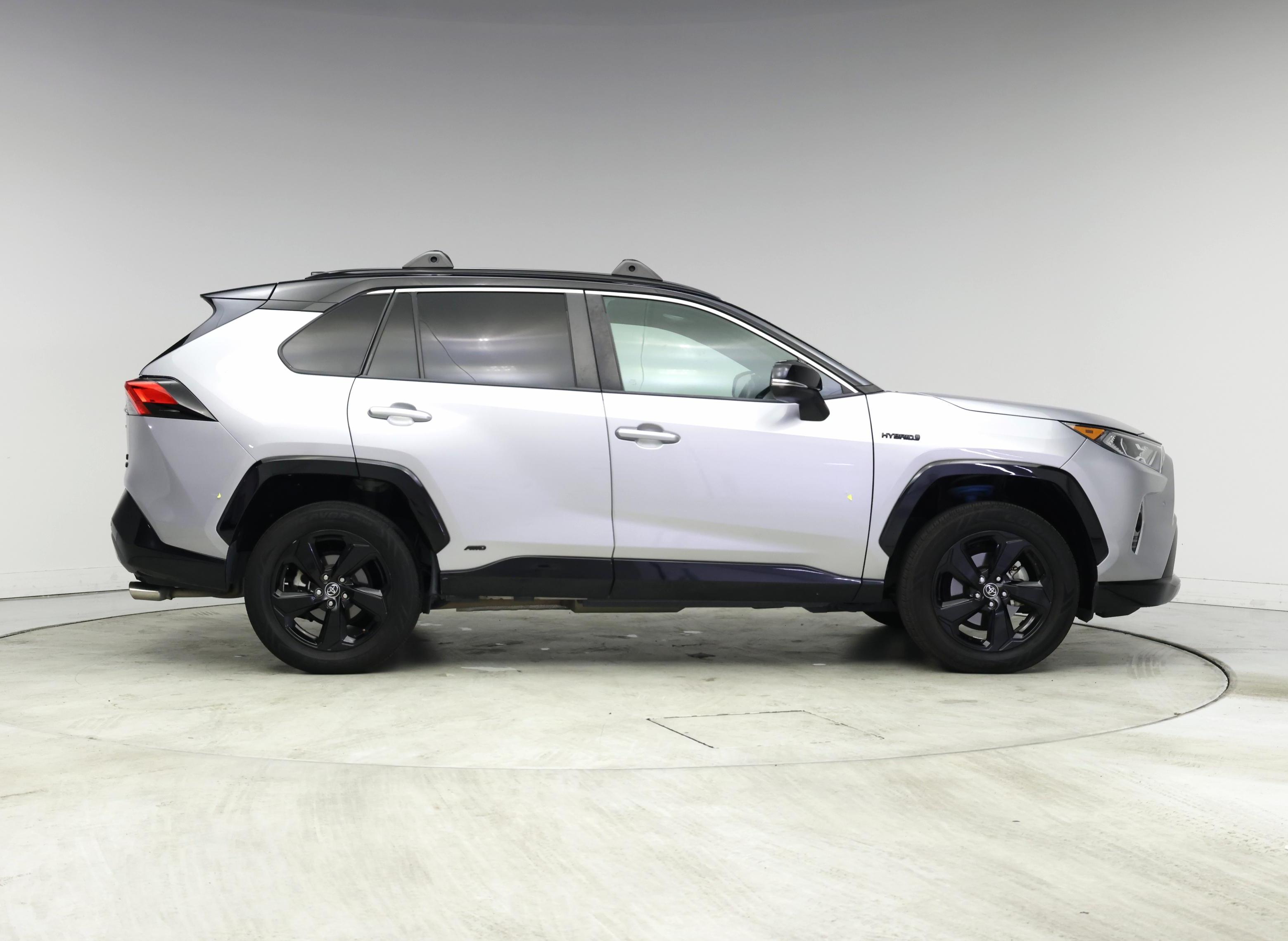 Thumbnail: 2021 Toyota RAV4 - 7