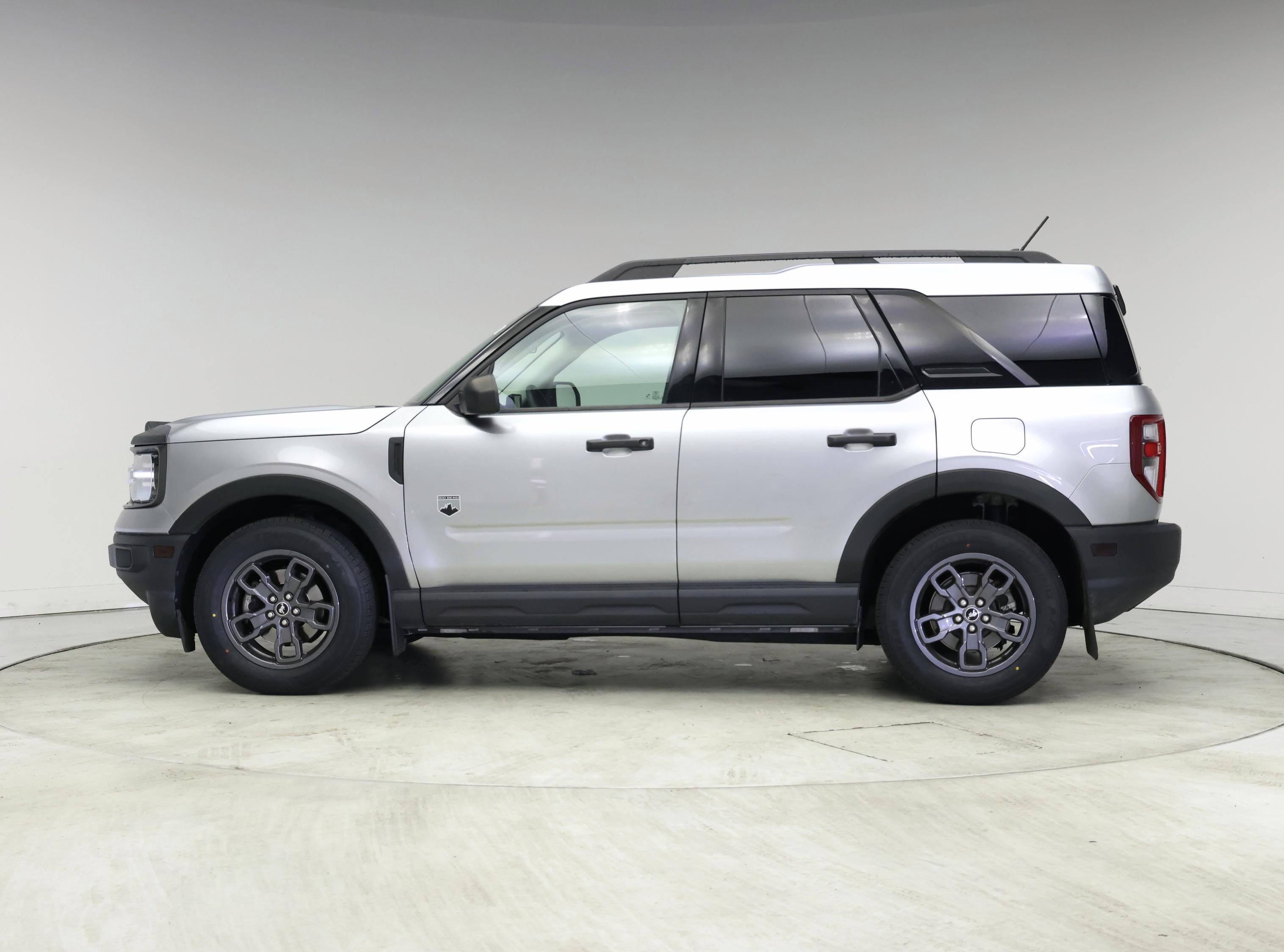 Thumbnail: 2021 Ford Bronco Sport - 3