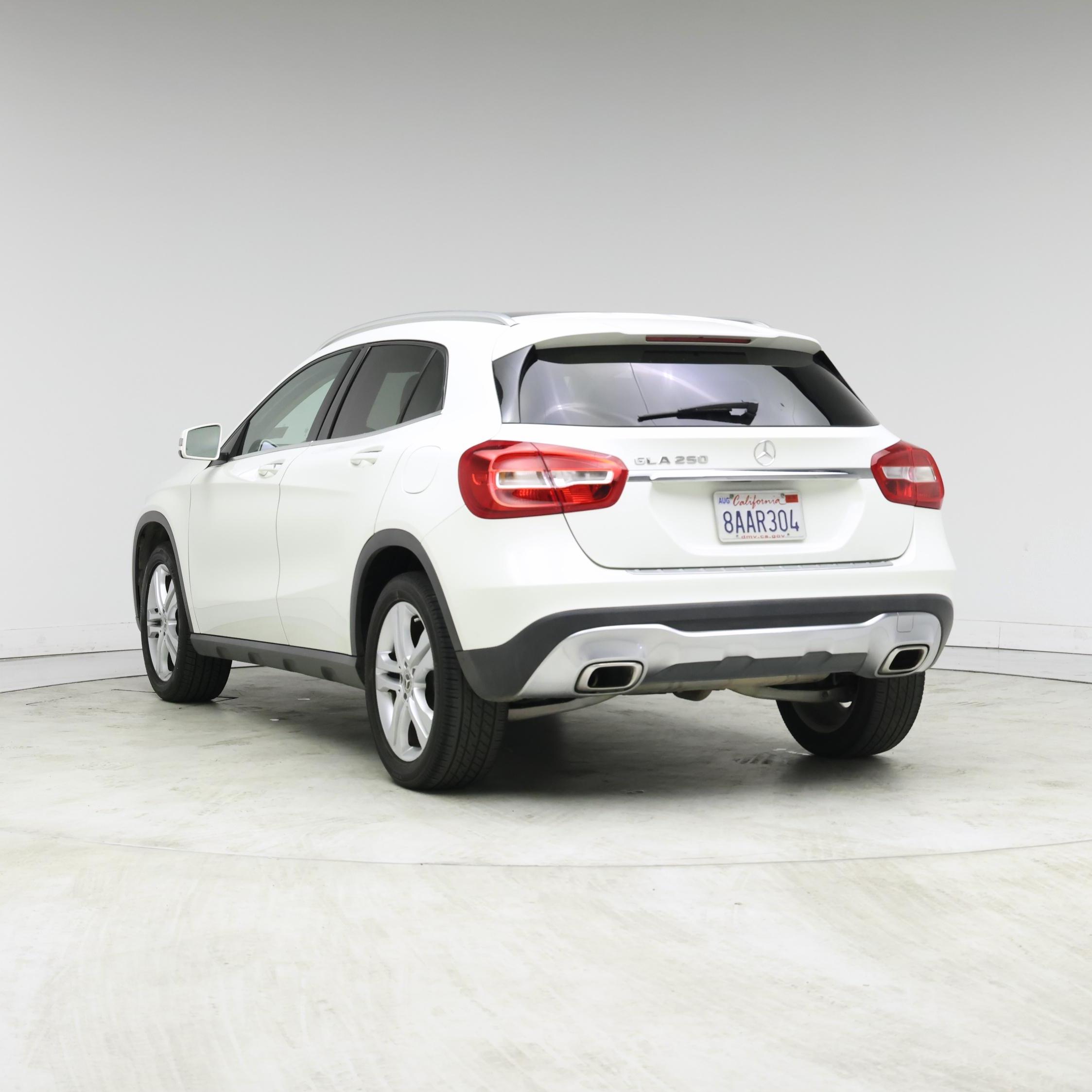 Thumbnail: 2018 Mercedes-Benz GLA - 2