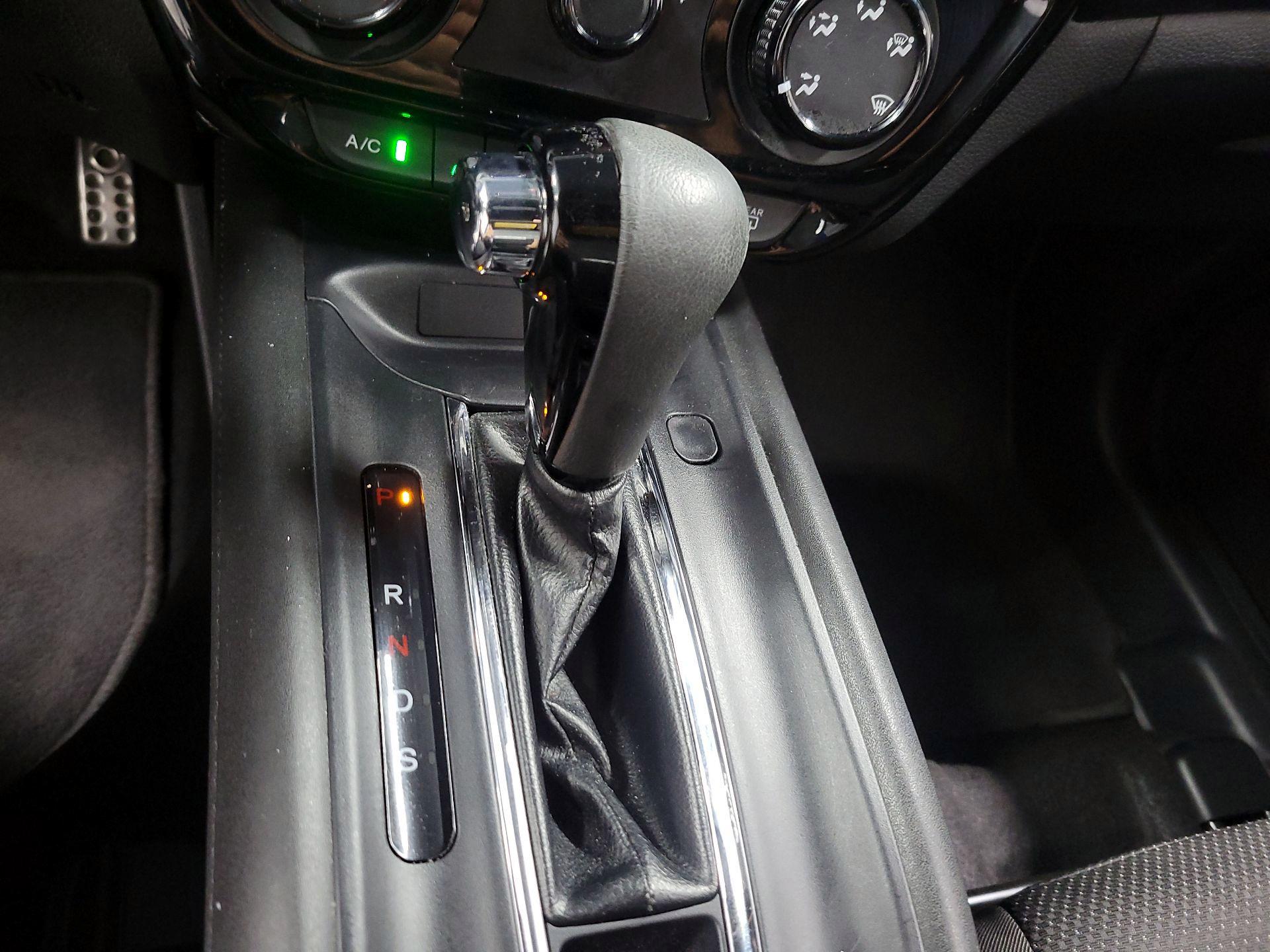 Thumbnail: 2020 Honda HR-V - 16