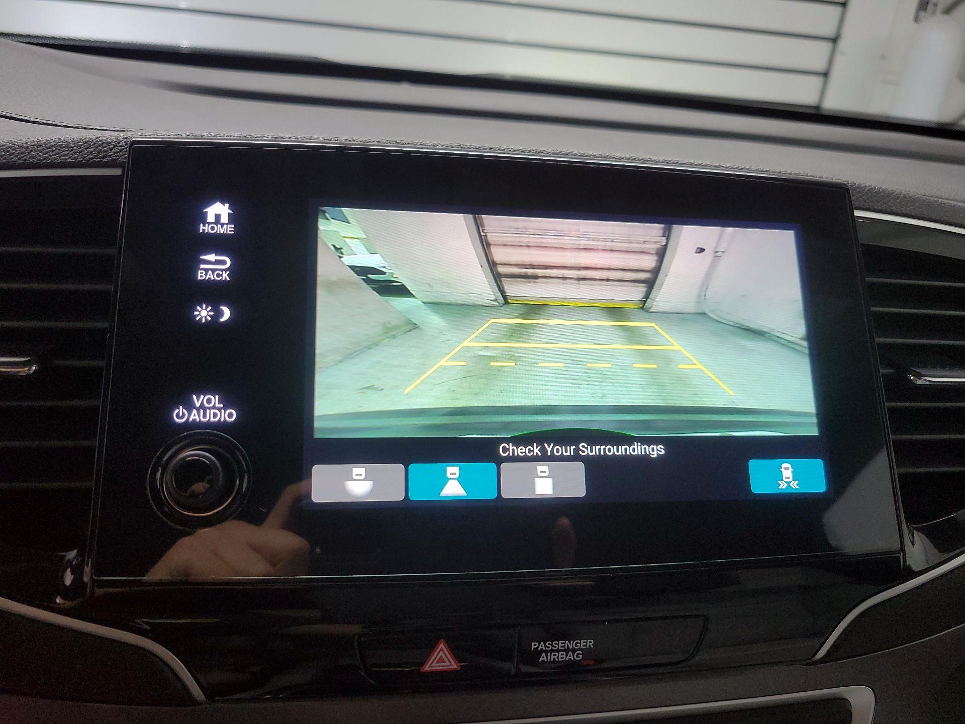 Thumbnail: 2020 Honda Pilot - 14