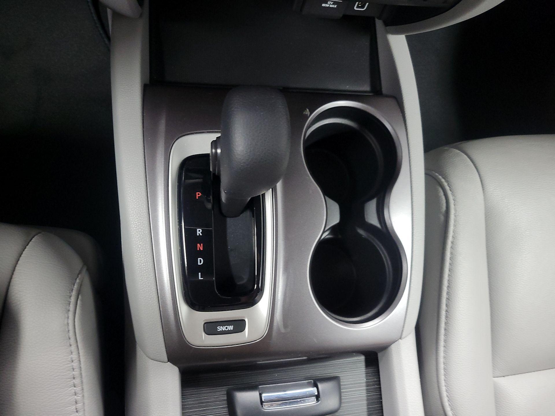 Thumbnail: 2020 Honda Pilot - 17