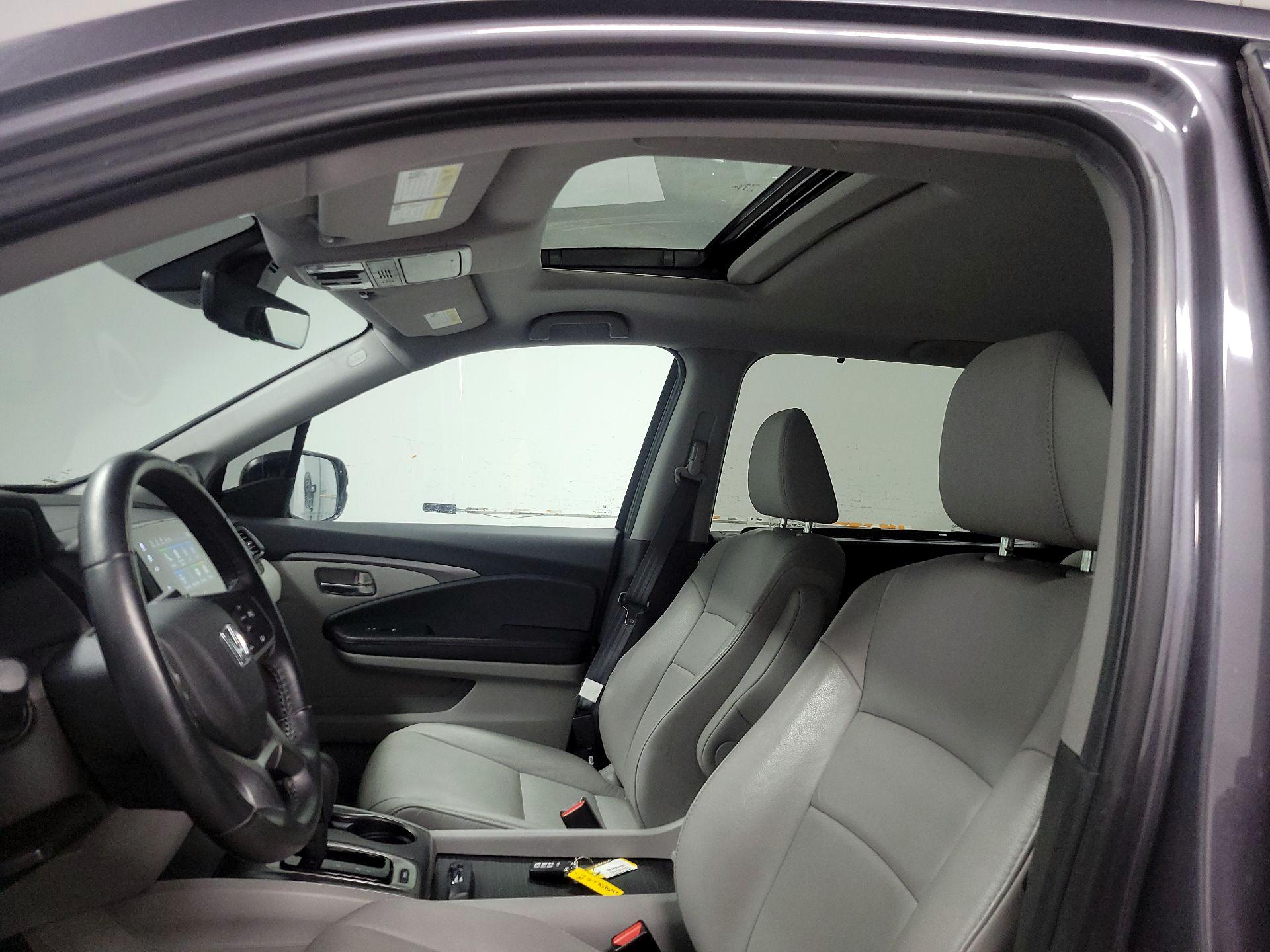 Thumbnail: 2020 Honda Pilot - 19