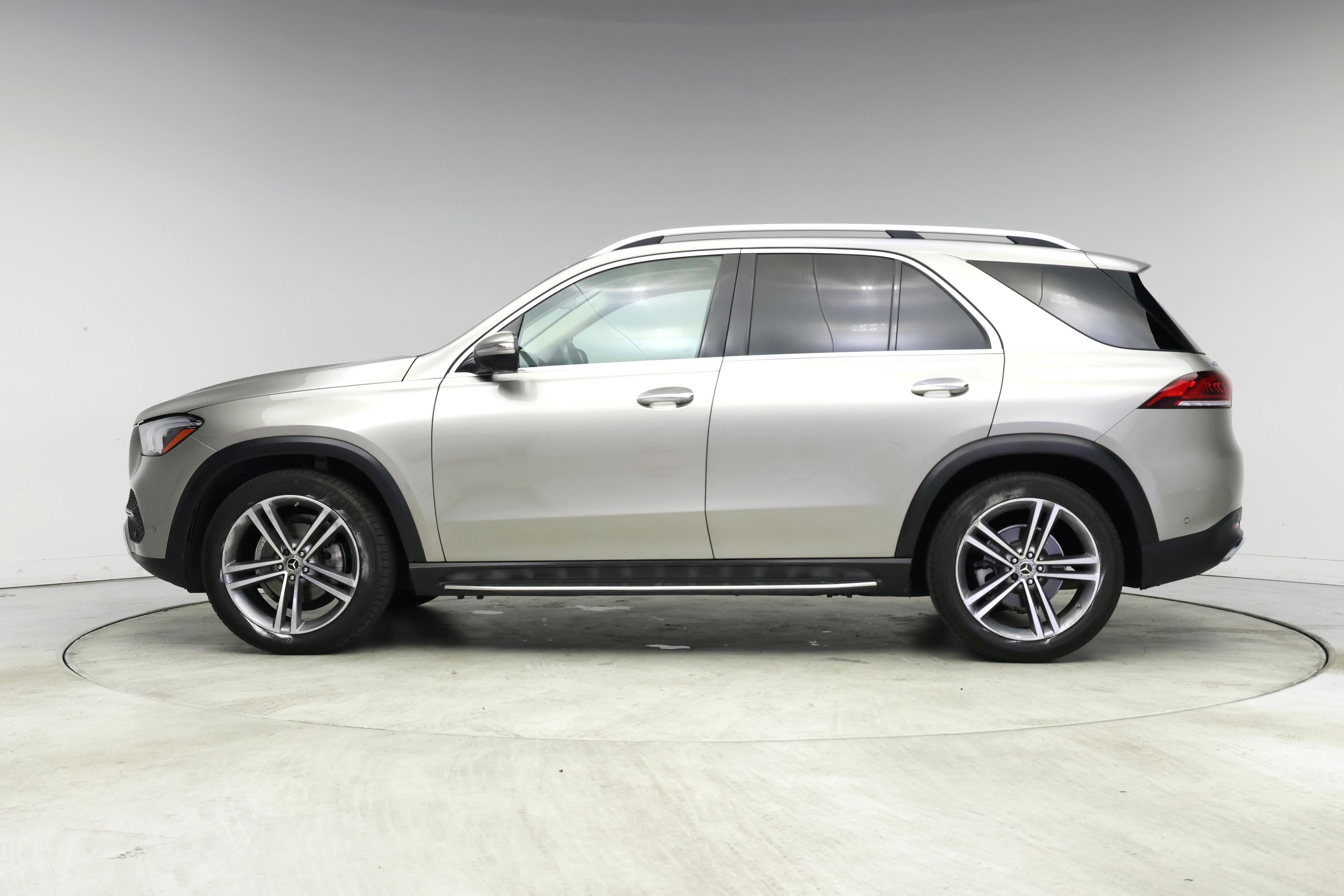 Thumbnail: 2021 Mercedes-Benz GLE - 3