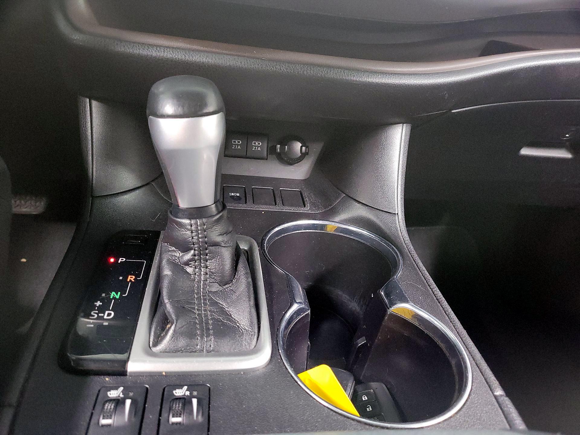 Thumbnail: 2018 Toyota Highlander - 17